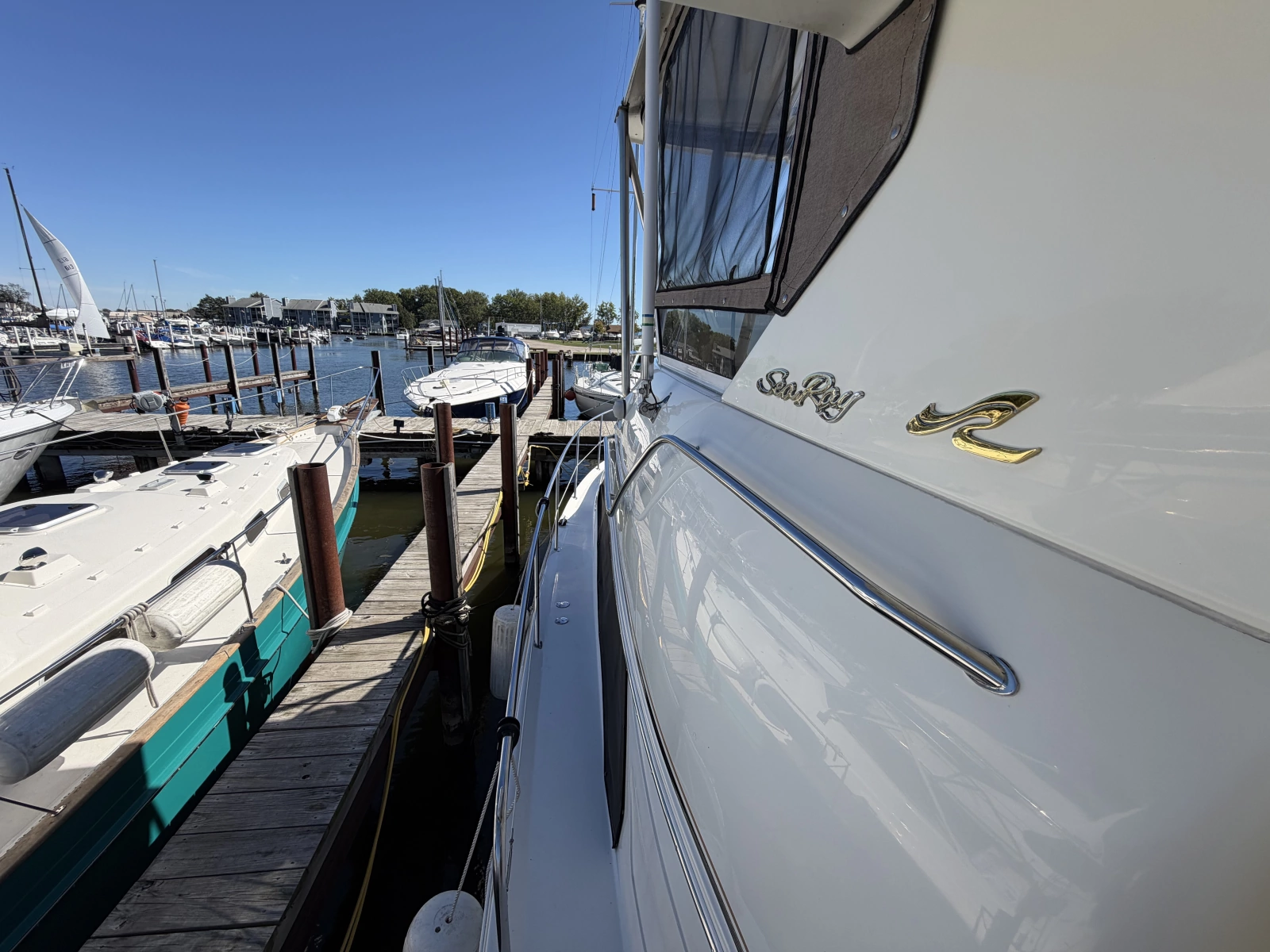 2000 Sea Ray 380 Aft Cabin