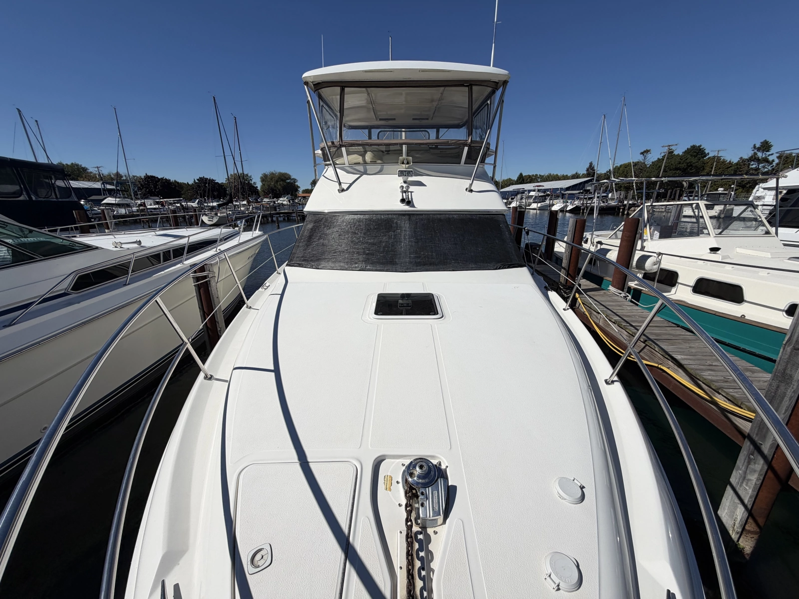 2000 Sea Ray 380 Aft Cabin