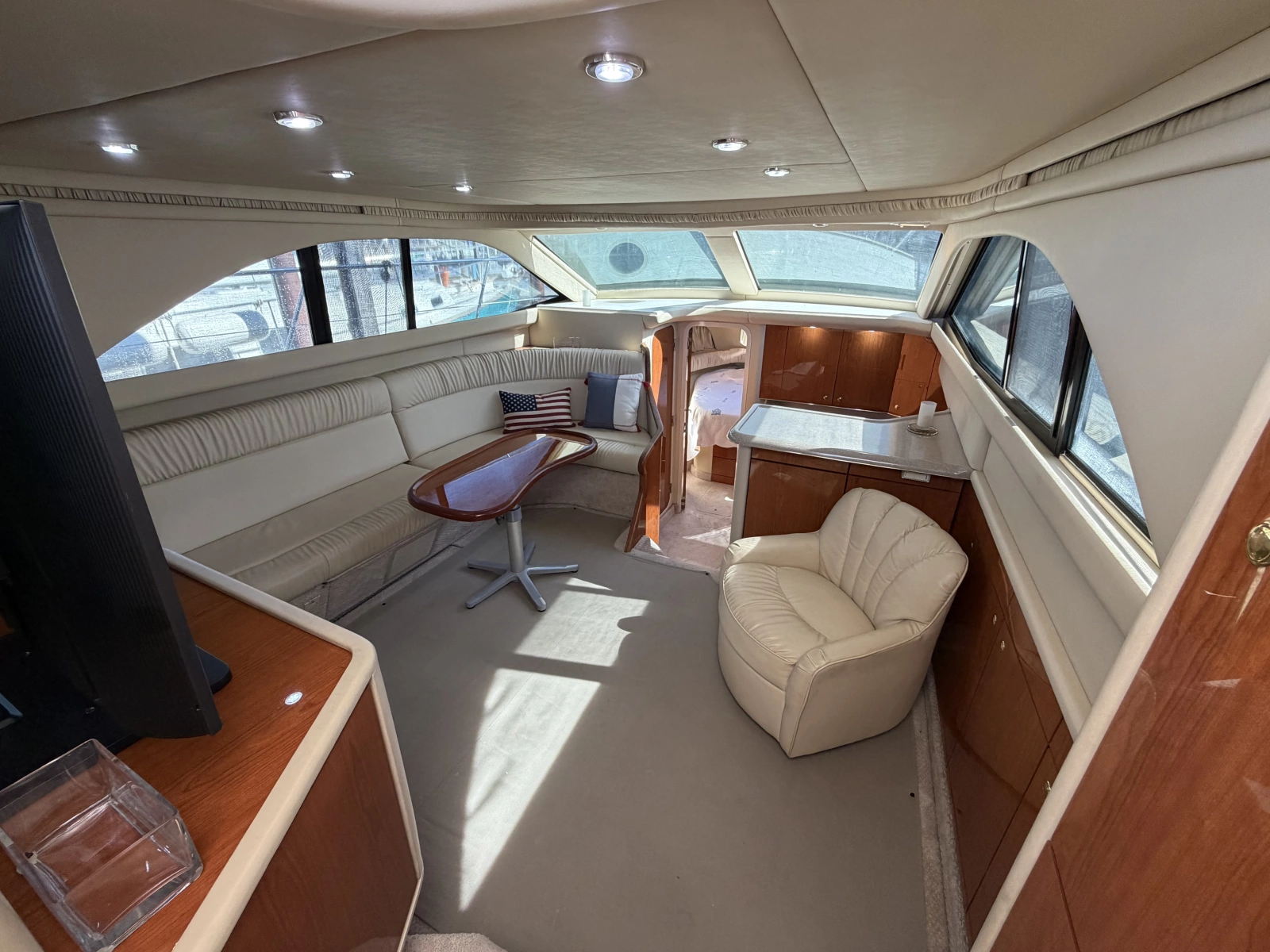 2000 Sea Ray 380 Aft Cabin