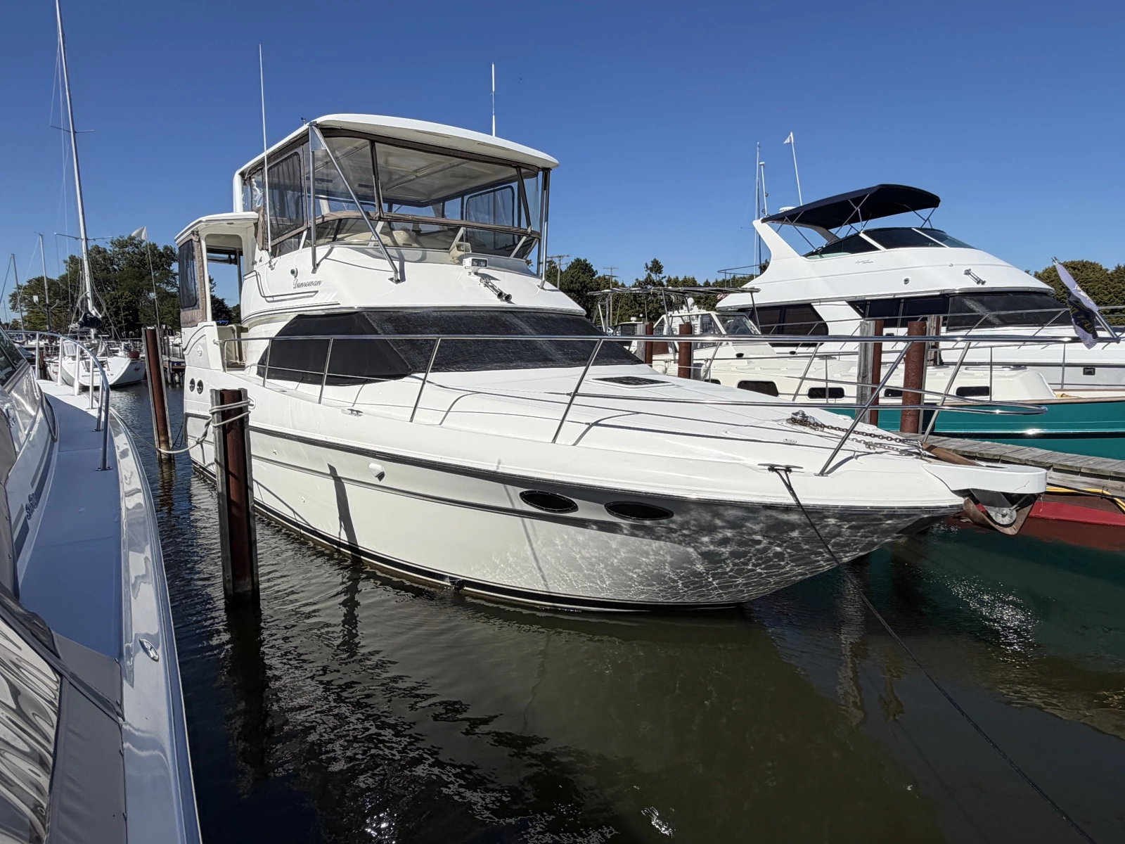 2000 Sea Ray 380 Aft Cabin