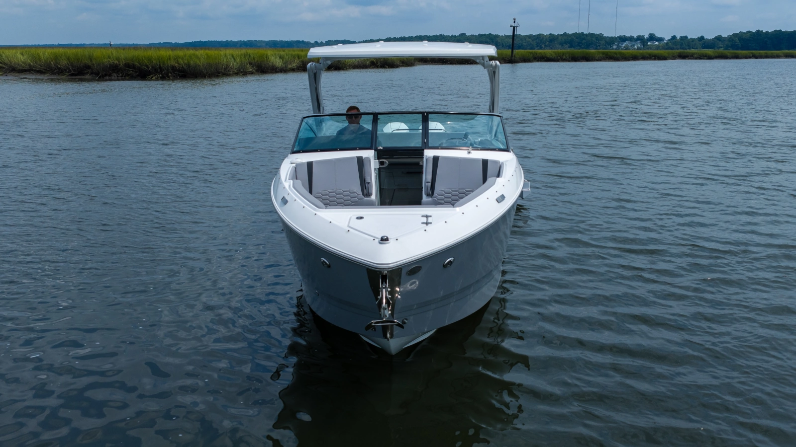 29ft Four Winns Yacht For Sale