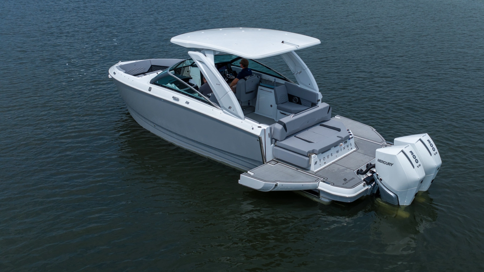 29ft Four Winns Yacht For Sale