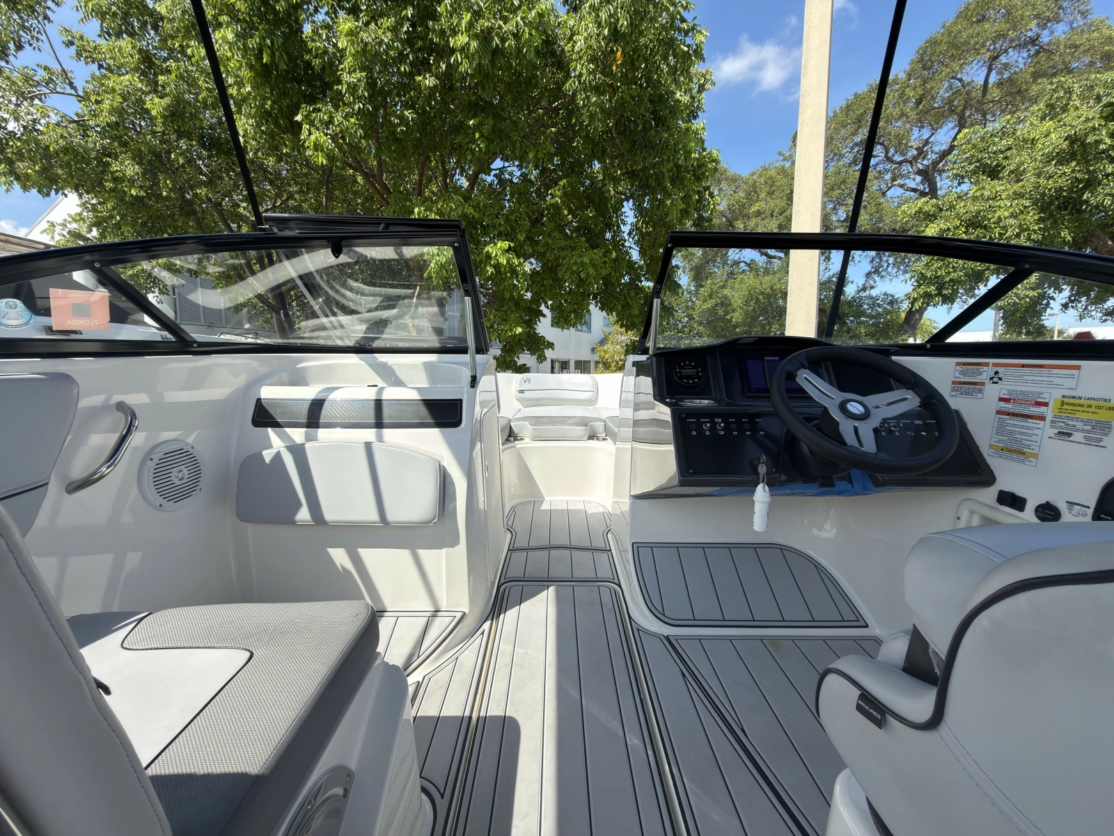 20ft Bayliner Yacht For Sale