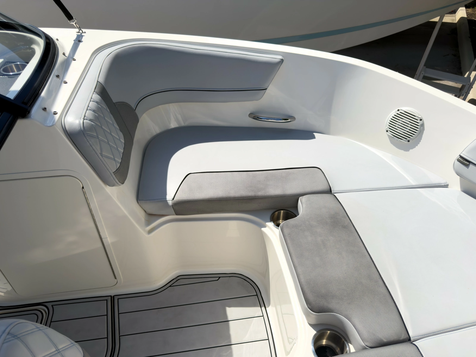 20ft Bayliner Yacht For Sale