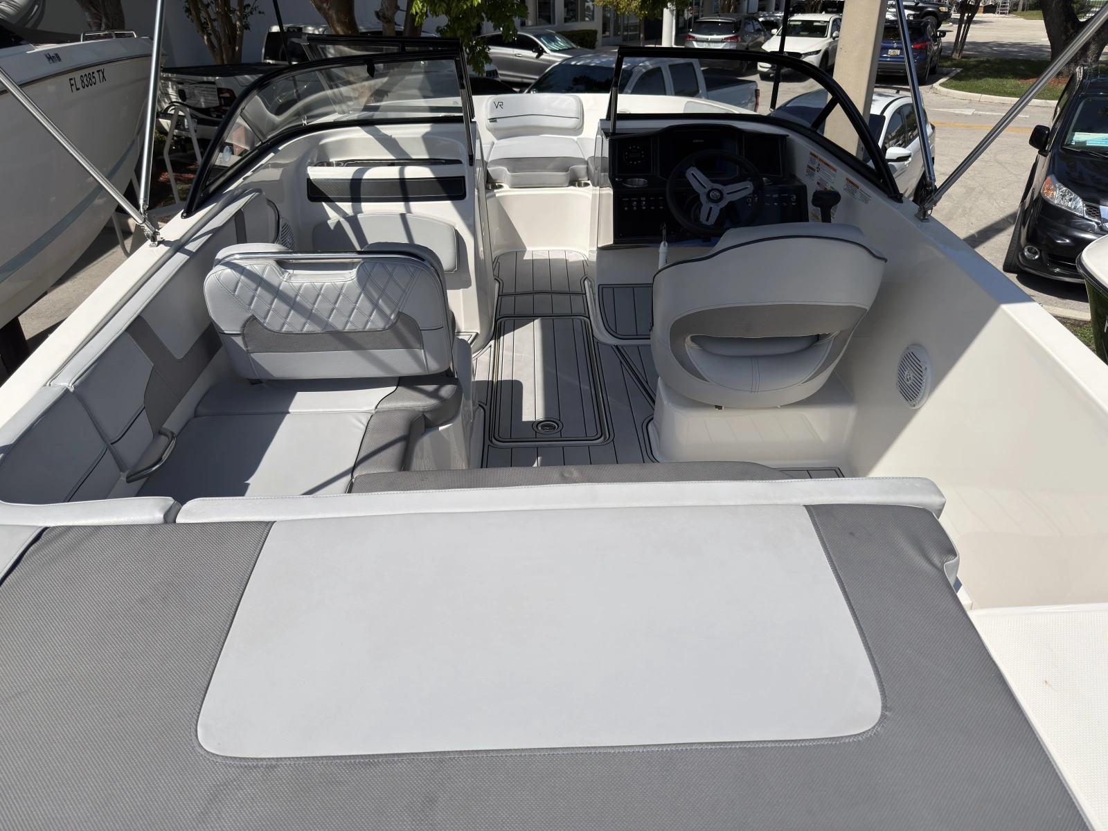 20ft Bayliner Yacht For Sale