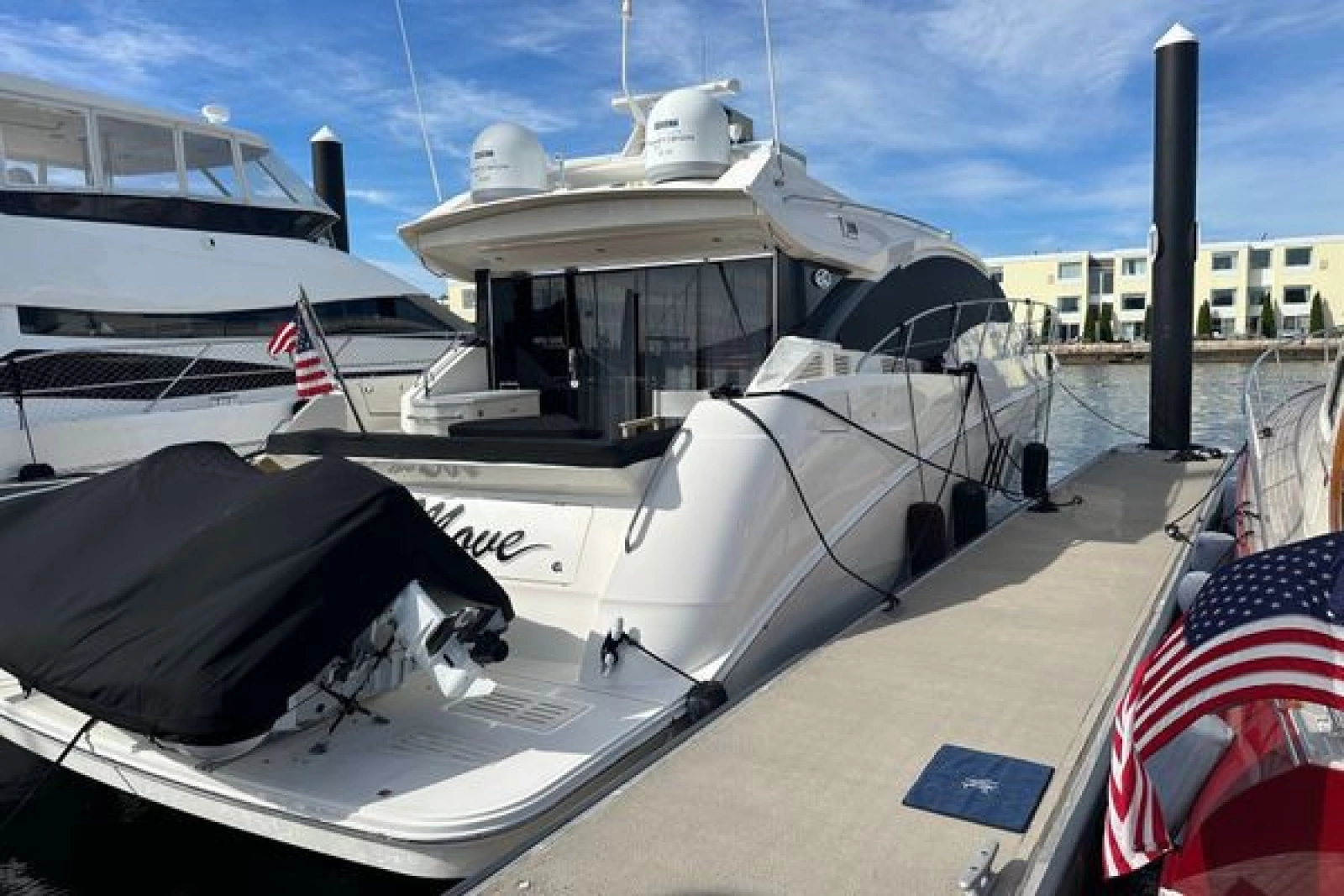 2018 Sea Ray L590