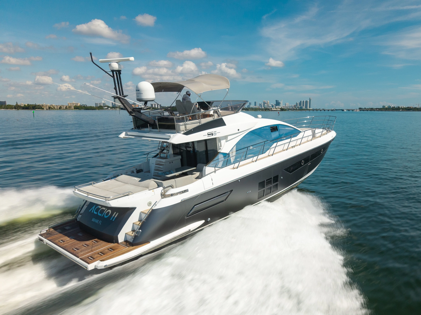 2022 Azimut S6