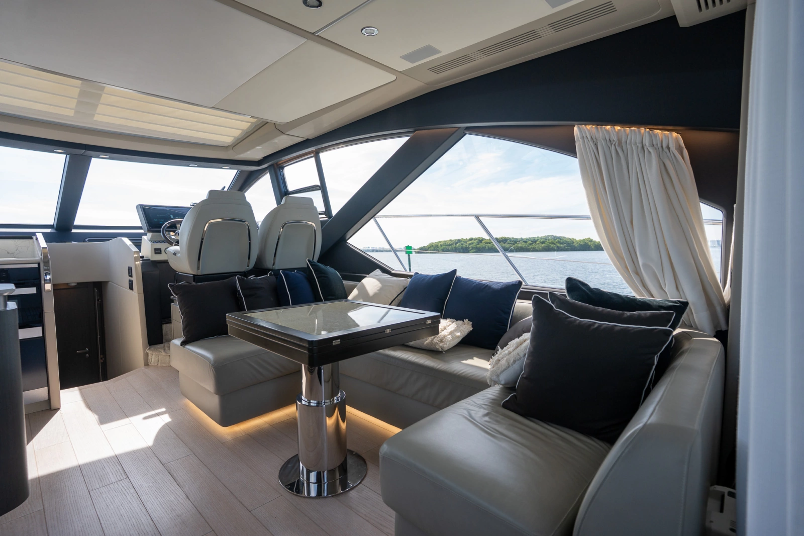 2022 Azimut S6
