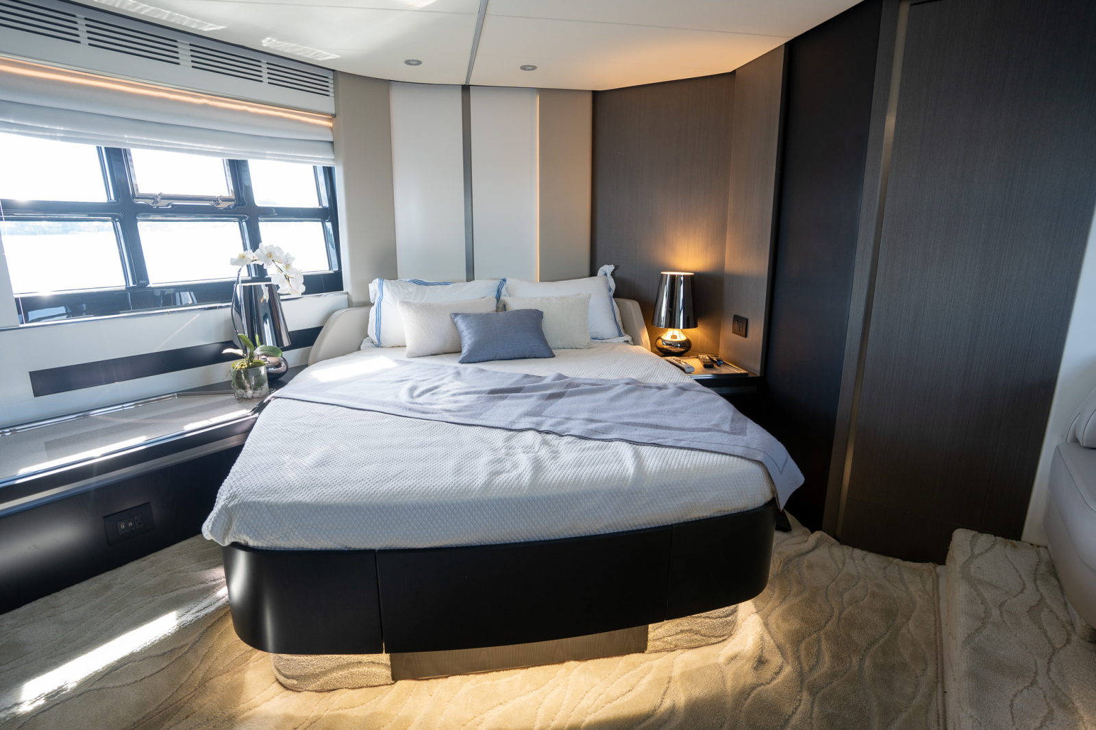 2022 Azimut S6