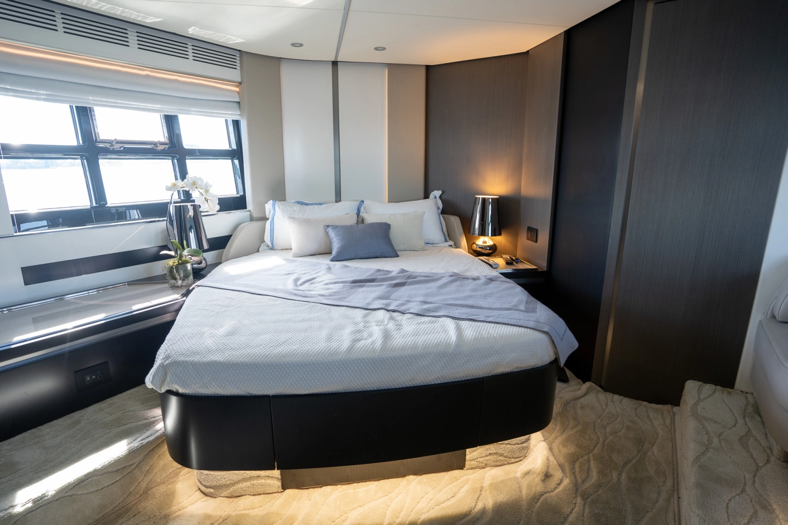 2022 Azimut S6