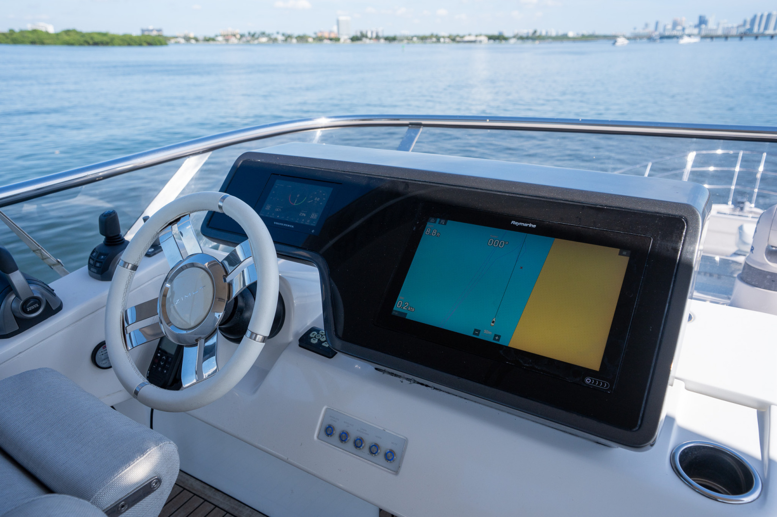 2022 Azimut S6