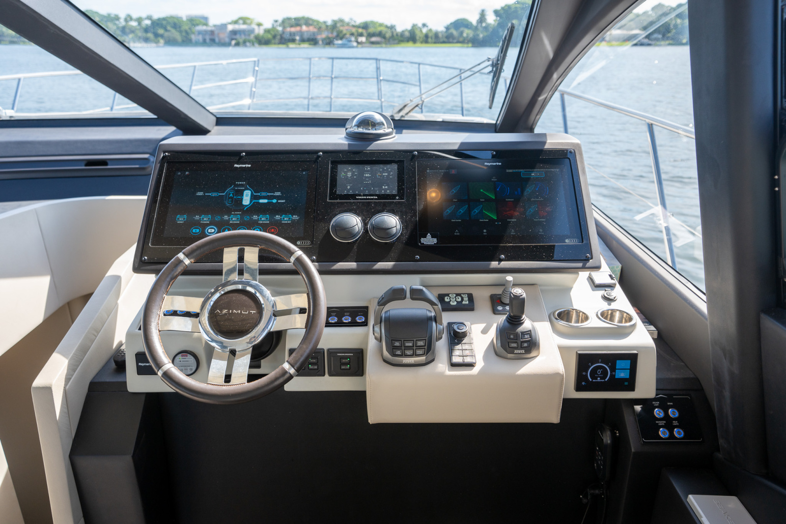 2022 Azimut S6