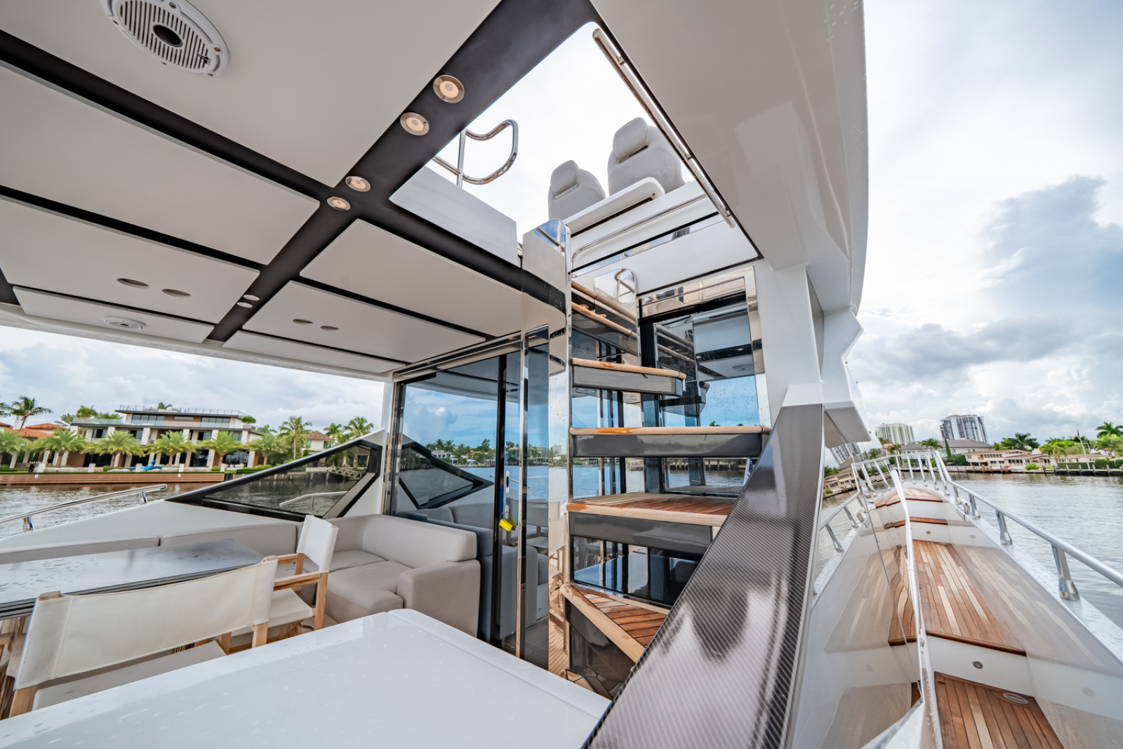 2019 Azimut S7