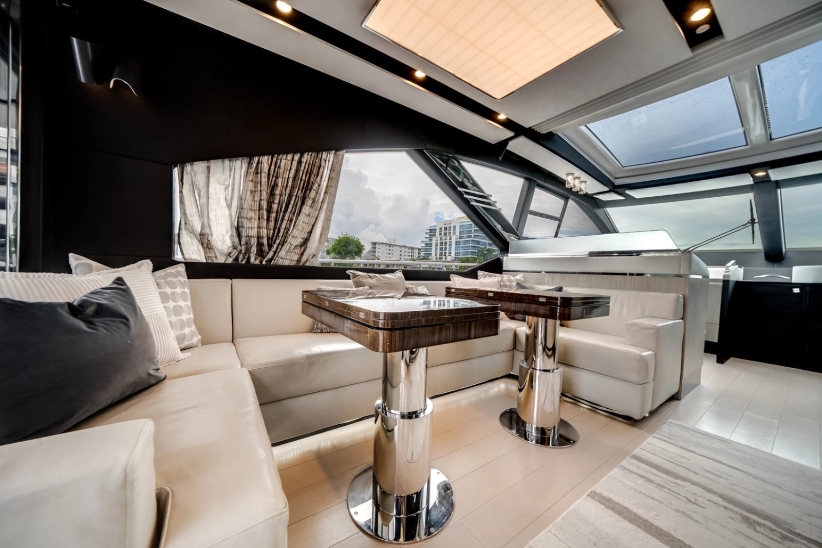 2019 Azimut S7