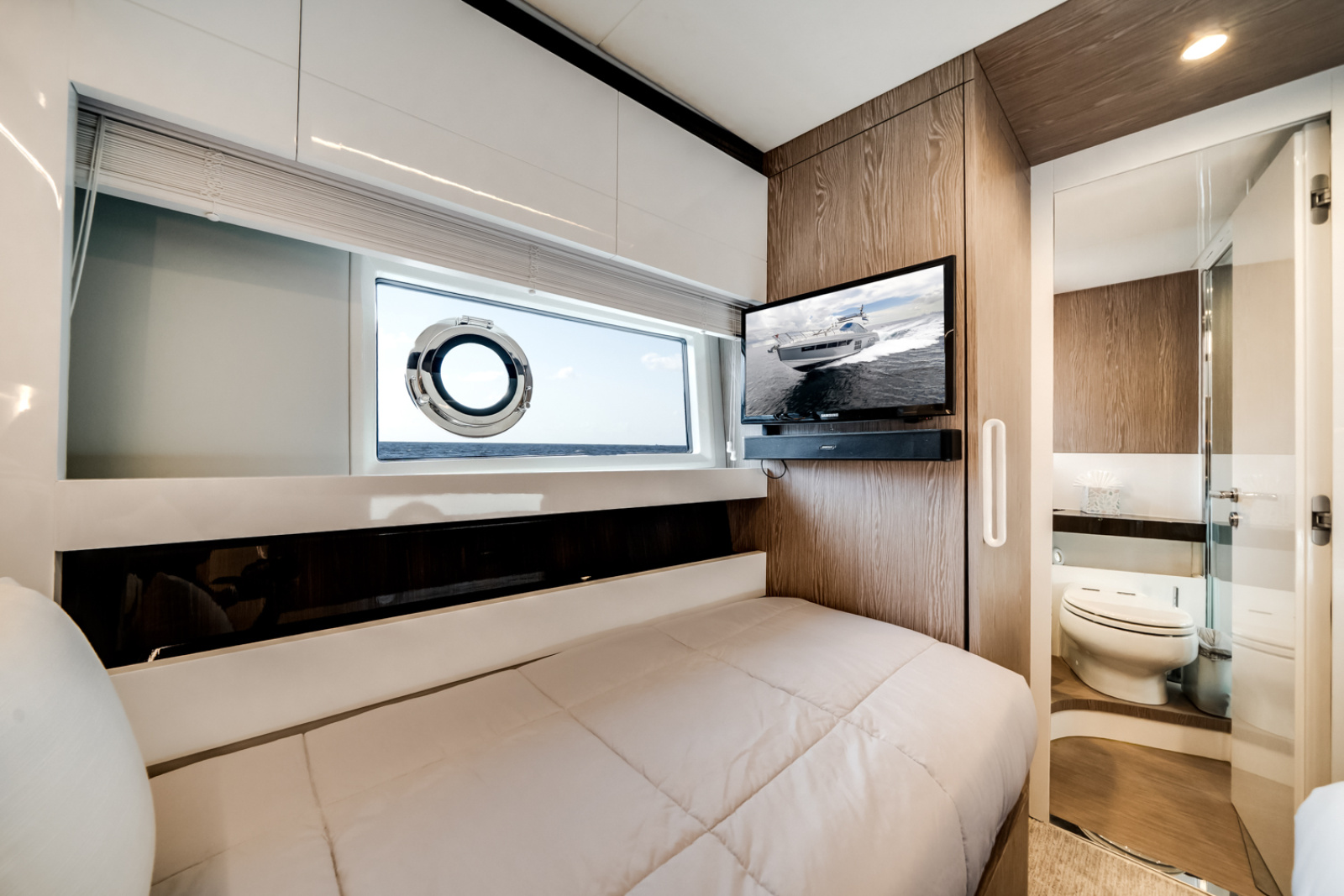 2019 Azimut S7