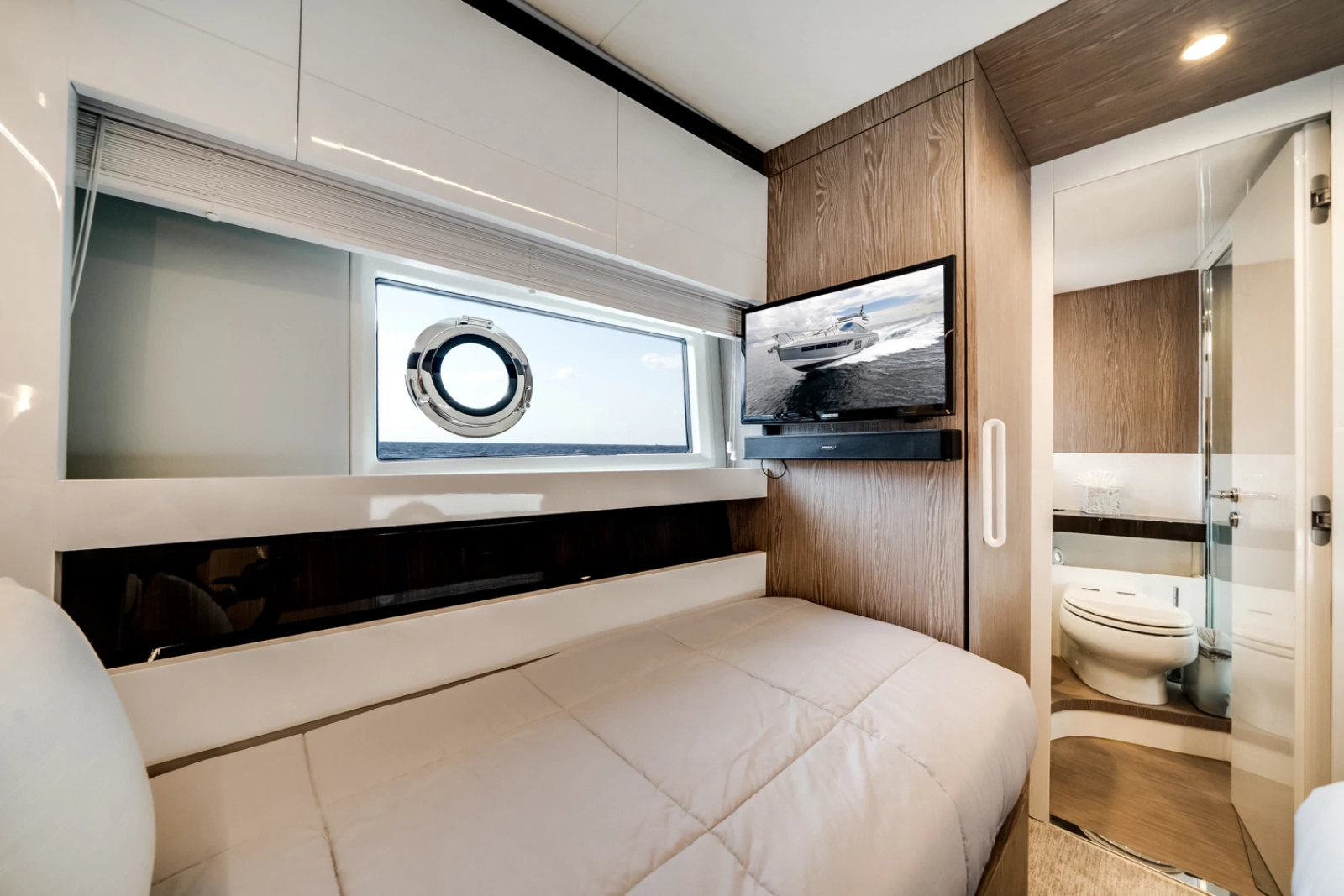 2019 Azimut S7