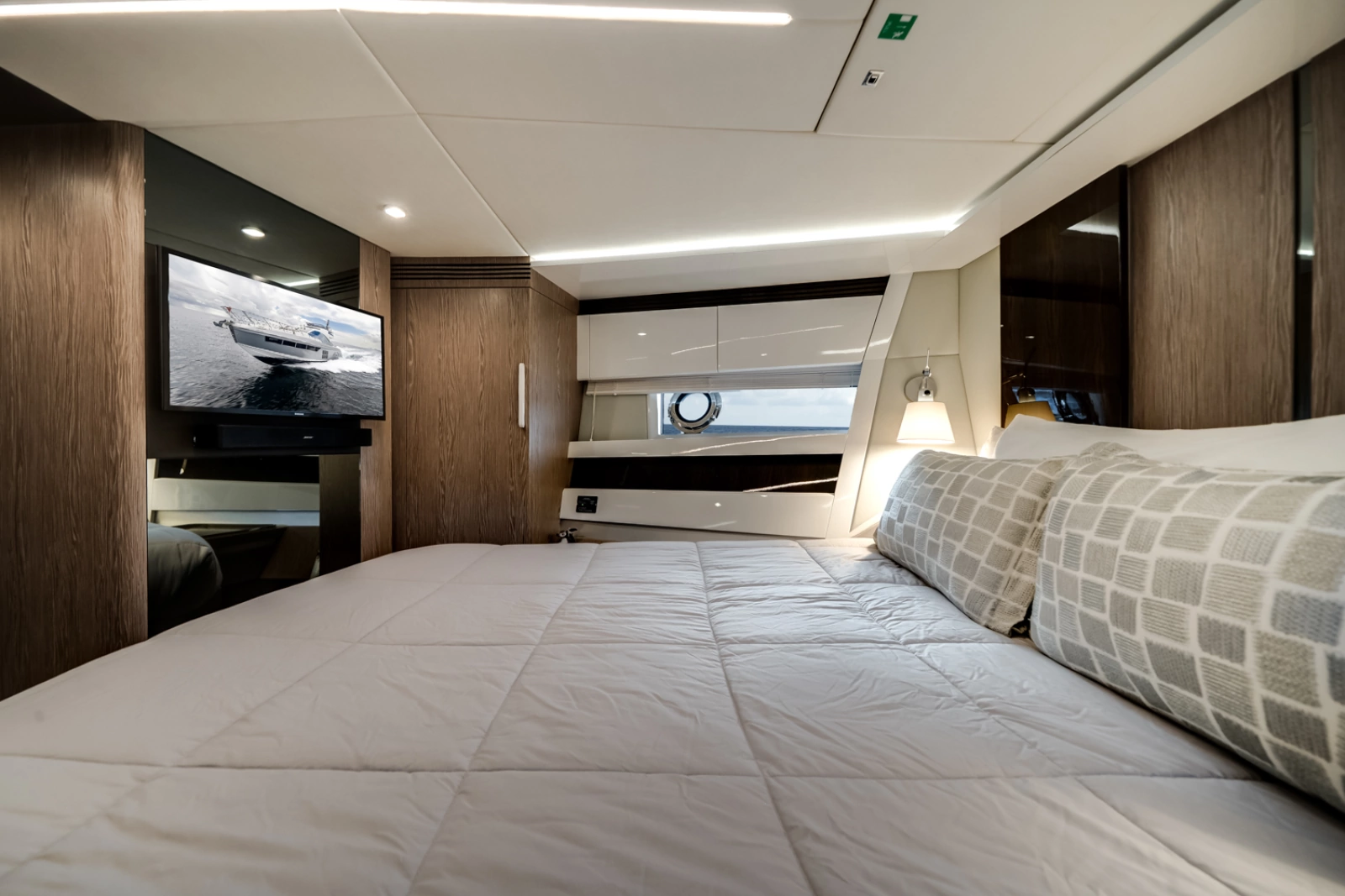 2019 Azimut S7