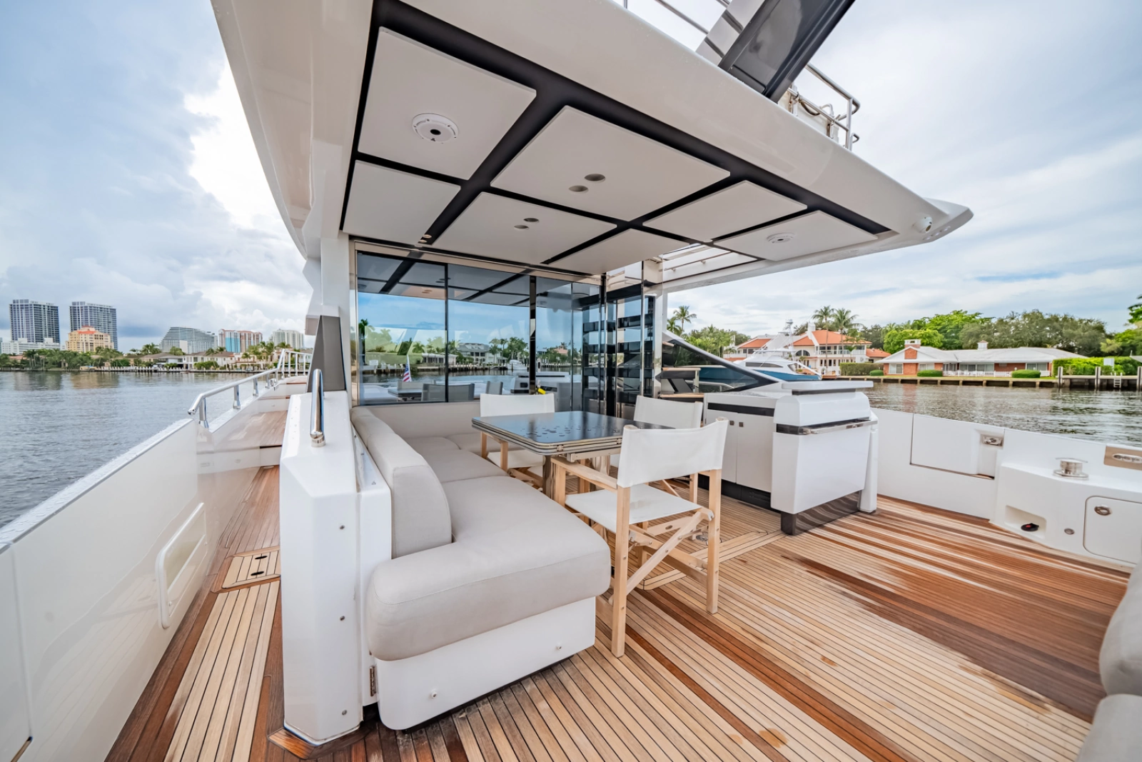2019 Azimut S7