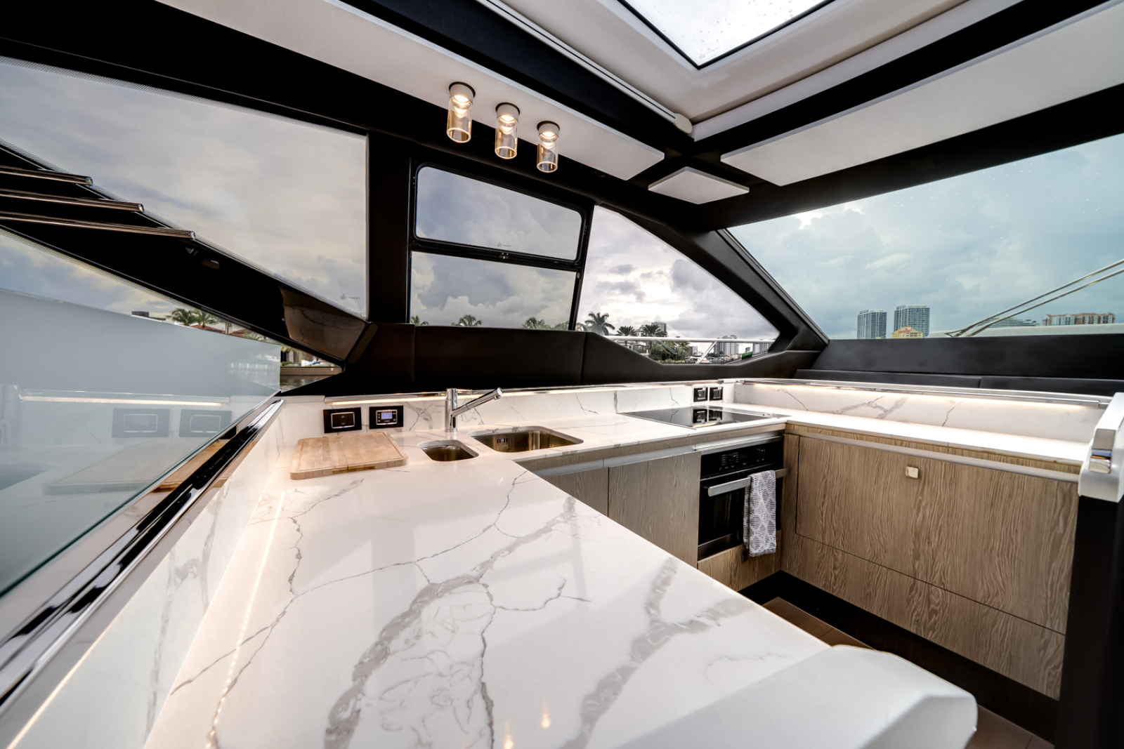 2019 Azimut S7