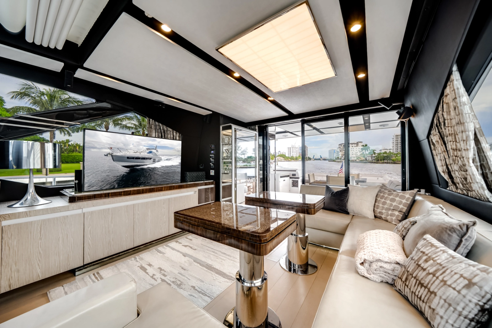 2019 Azimut S7