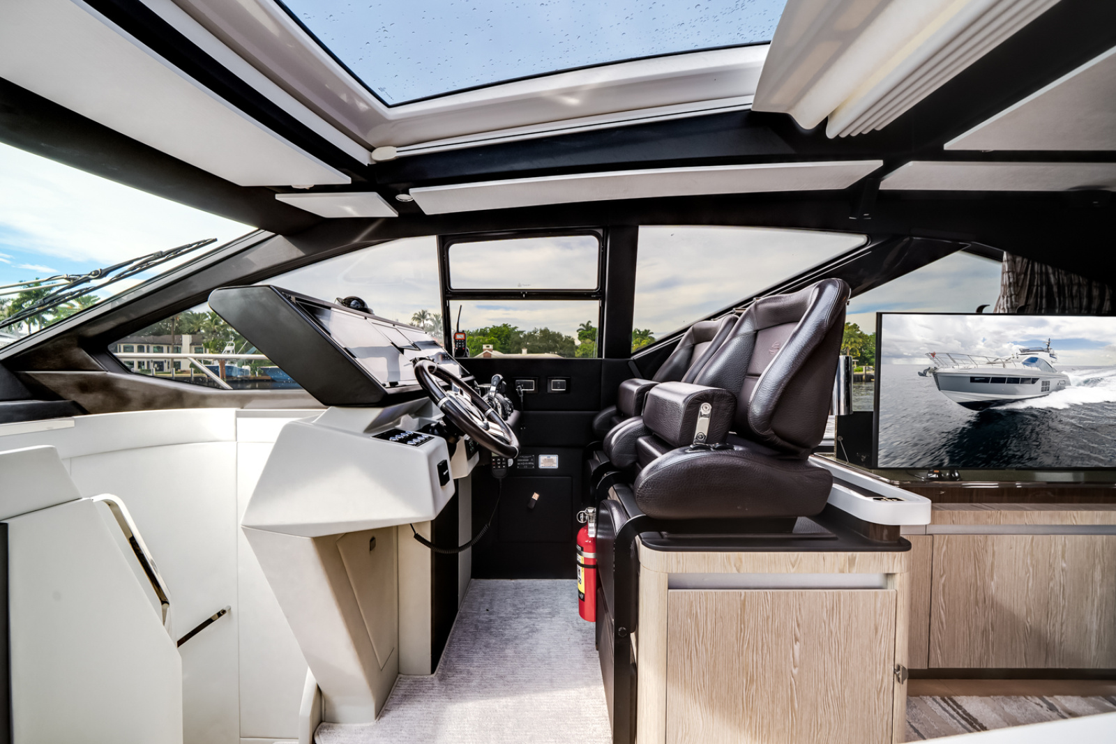 2019 Azimut S7