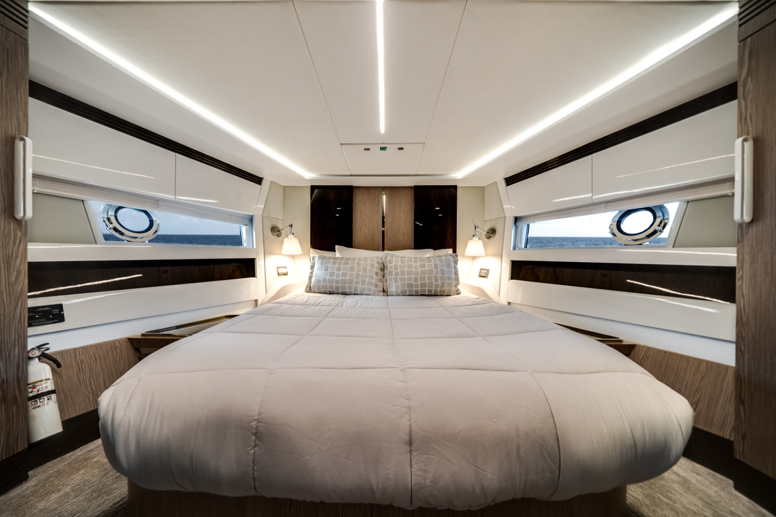 2019 Azimut S7