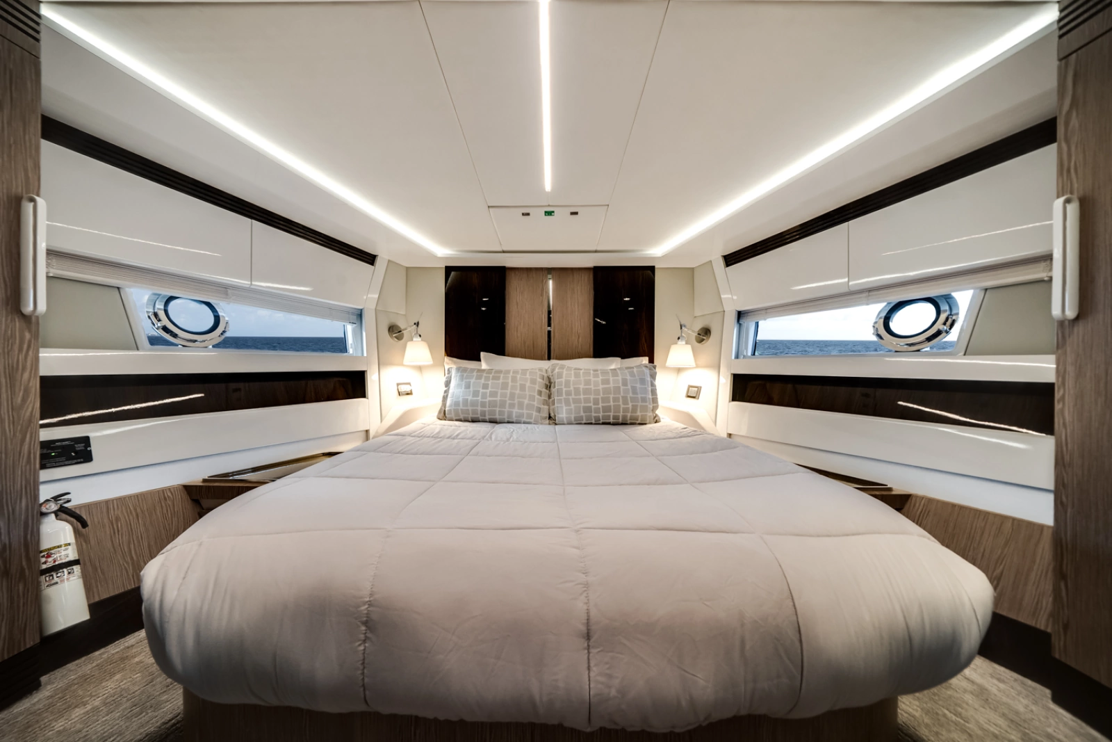 2019 Azimut S7
