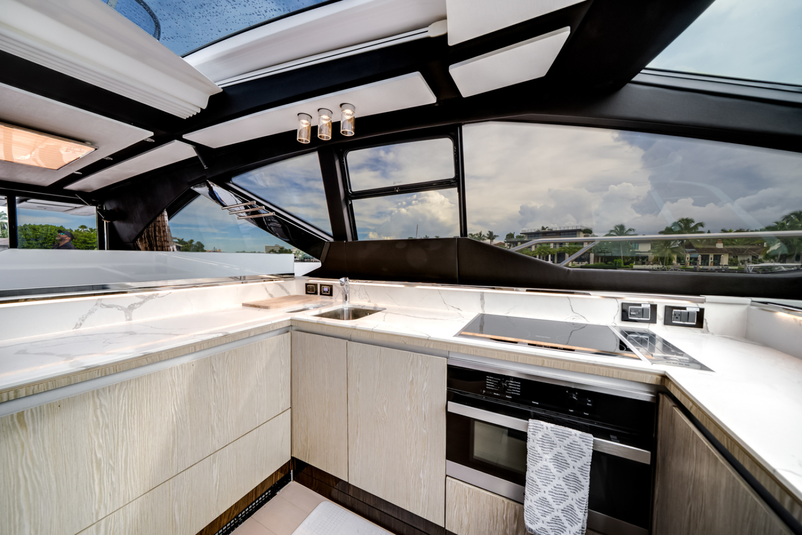 2019 Azimut S7