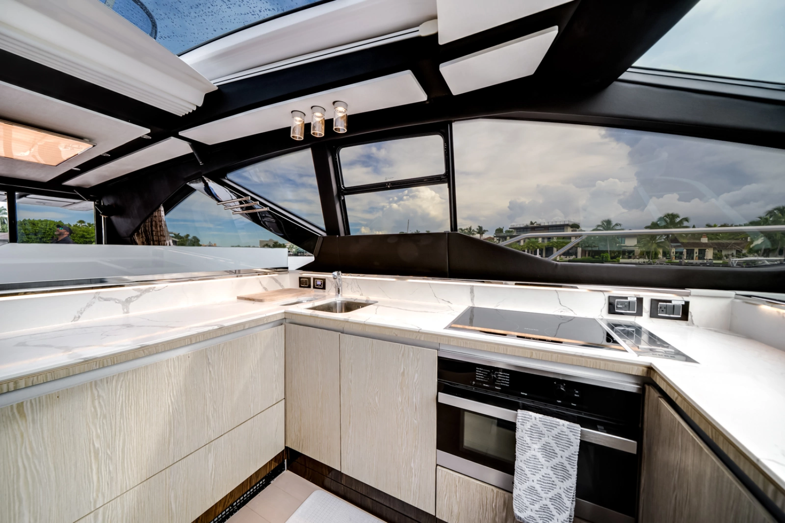 2019 Azimut S7