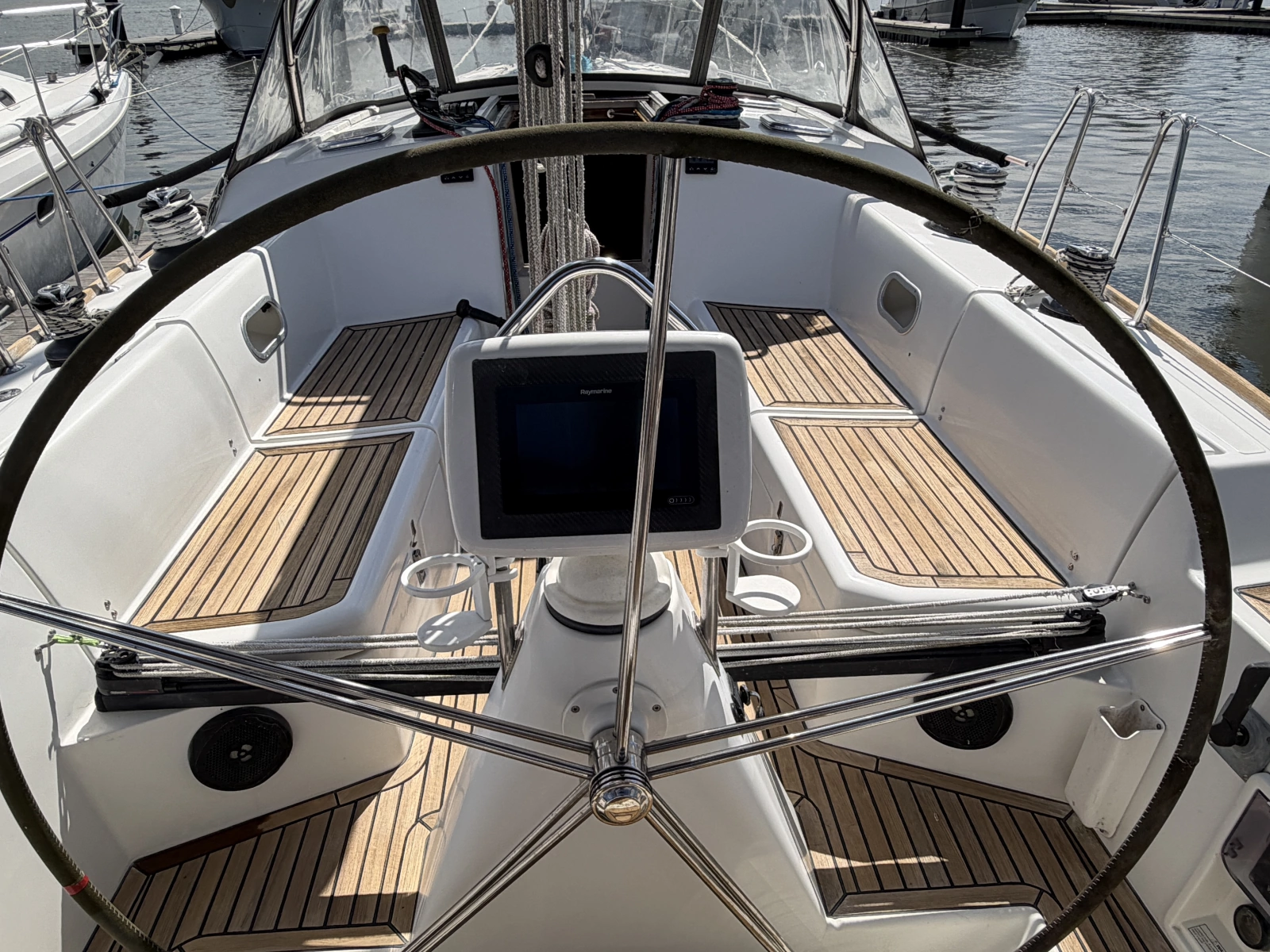 Island Flyer 40ft Wauquiez Yacht For Sale