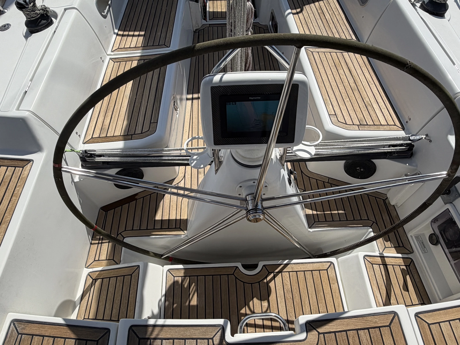 Island Flyer 40ft Wauquiez Yacht For Sale