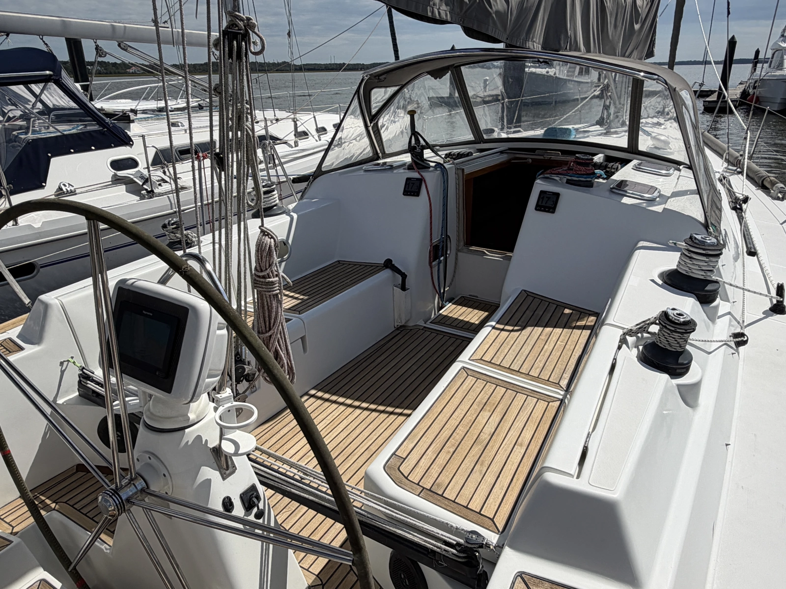 Island Flyer 40ft Wauquiez Yacht For Sale