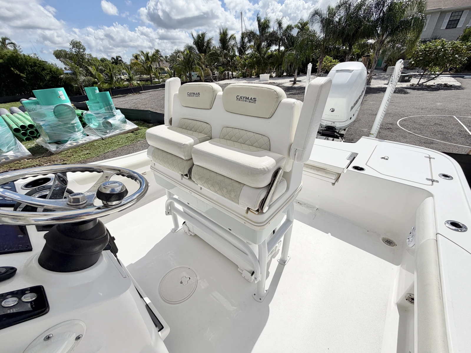28ft Caymas Yacht For Sale