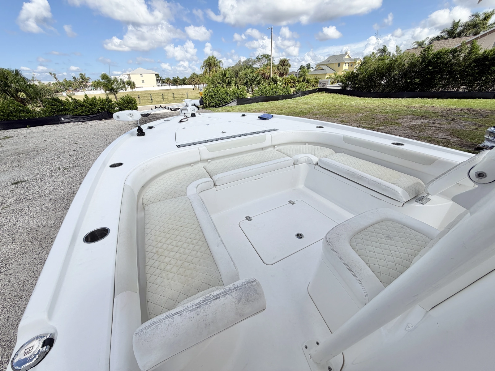 28ft Caymas Yacht For Sale