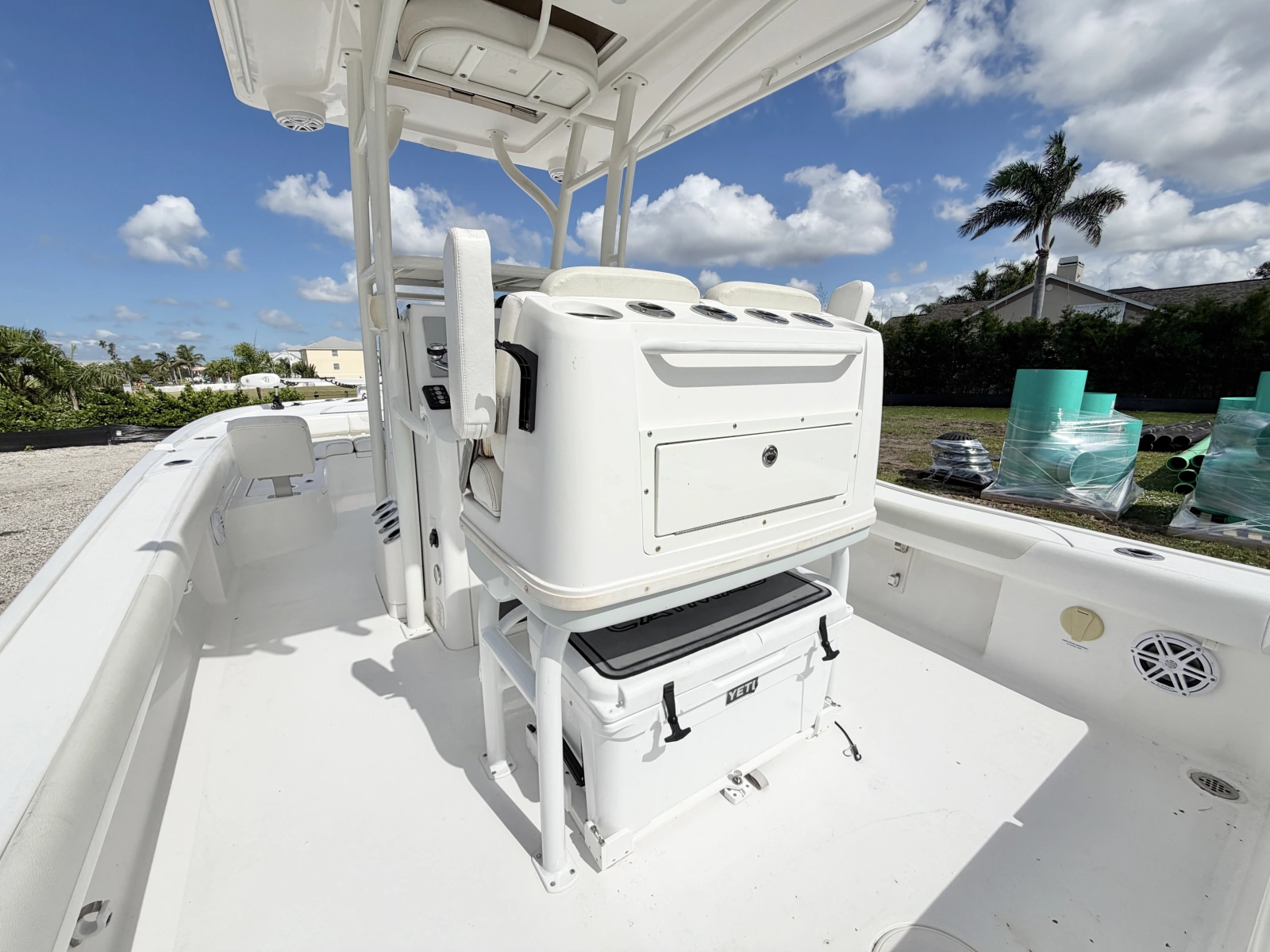 28ft Caymas Yacht For Sale