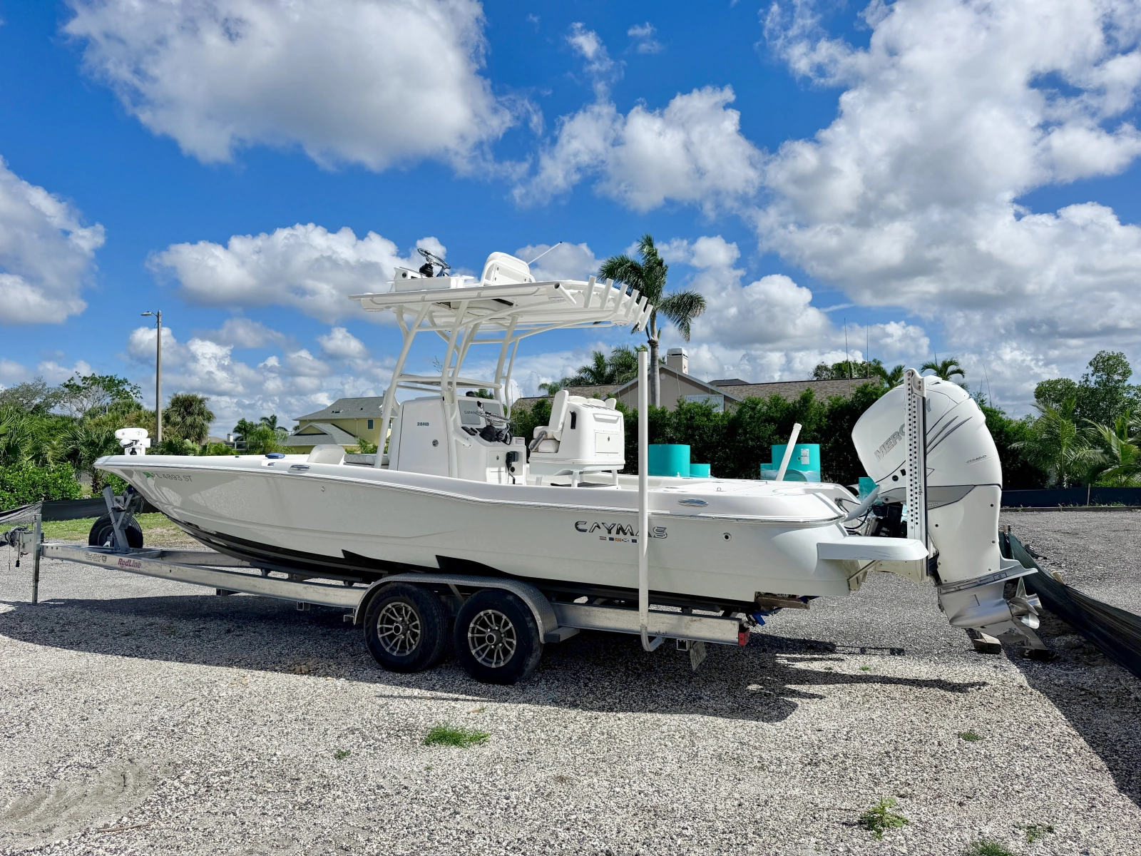 28ft Caymas Yacht For Sale