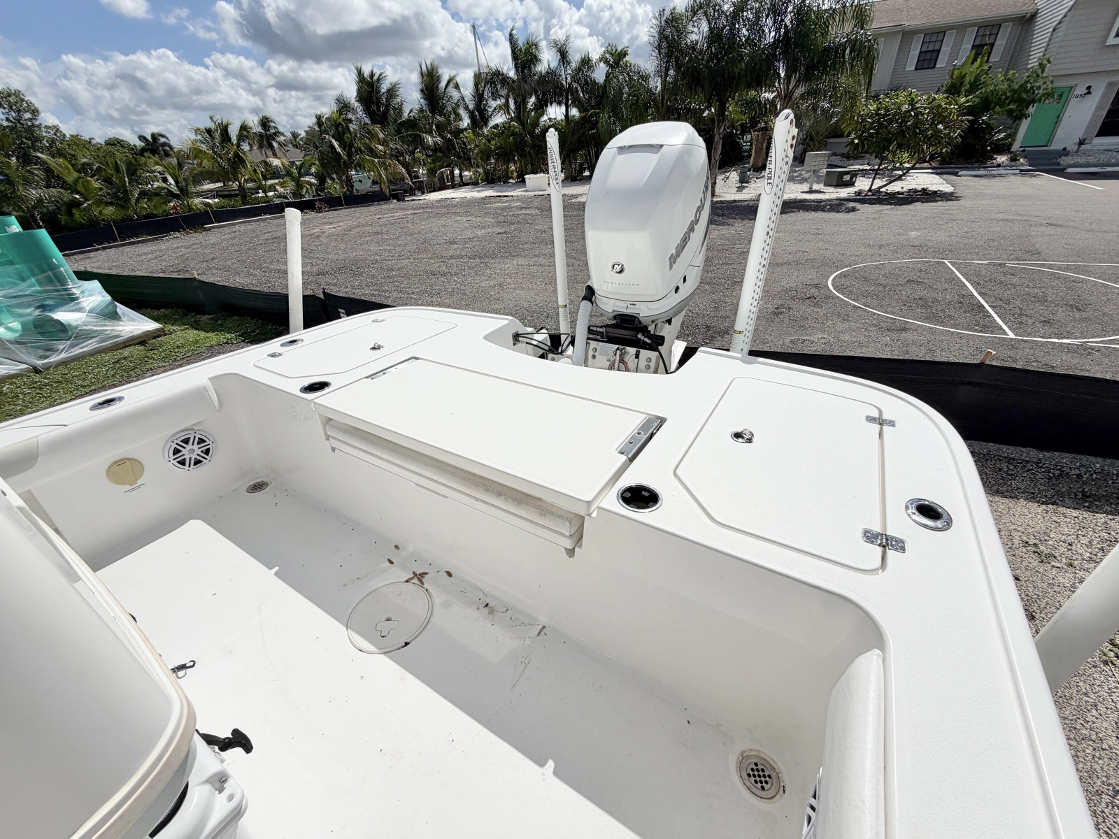 28ft Caymas Yacht For Sale