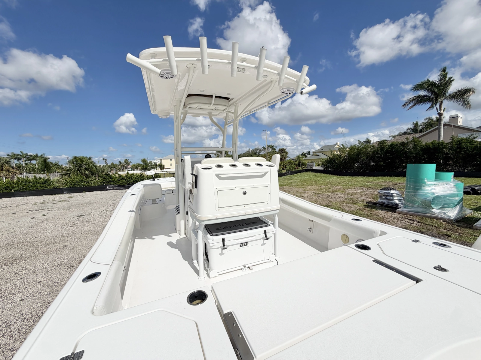 28ft Caymas Yacht For Sale