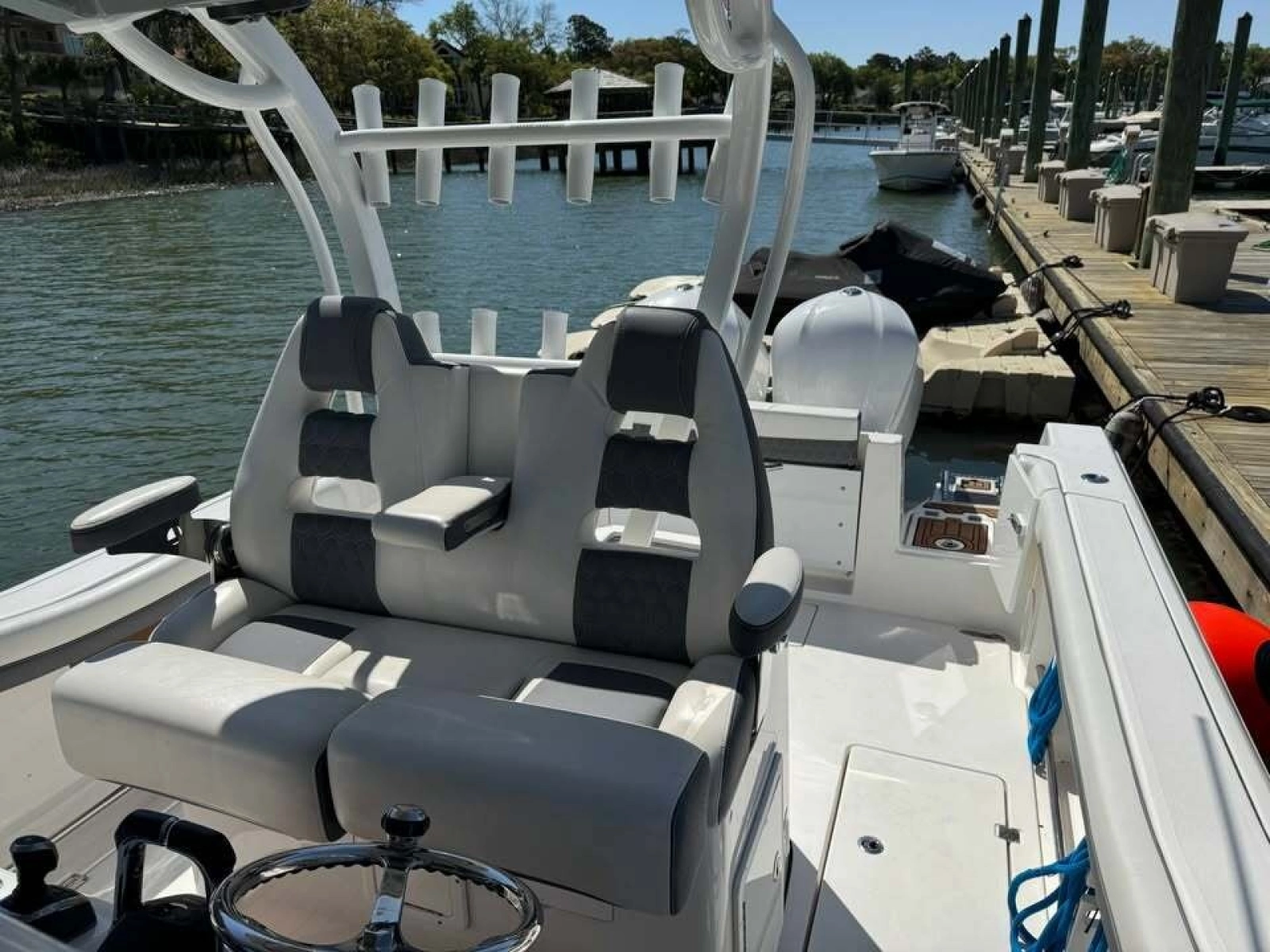 2018 Tidewater 320 CC