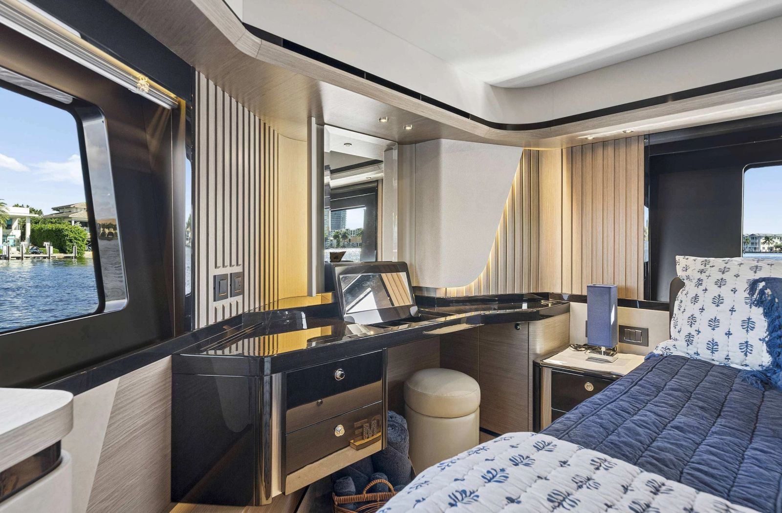 2022 Absolute Navetta 58