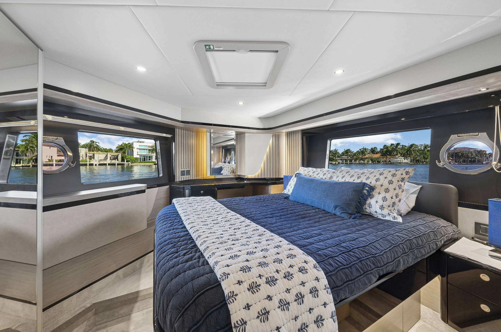 2022 Absolute Navetta 58