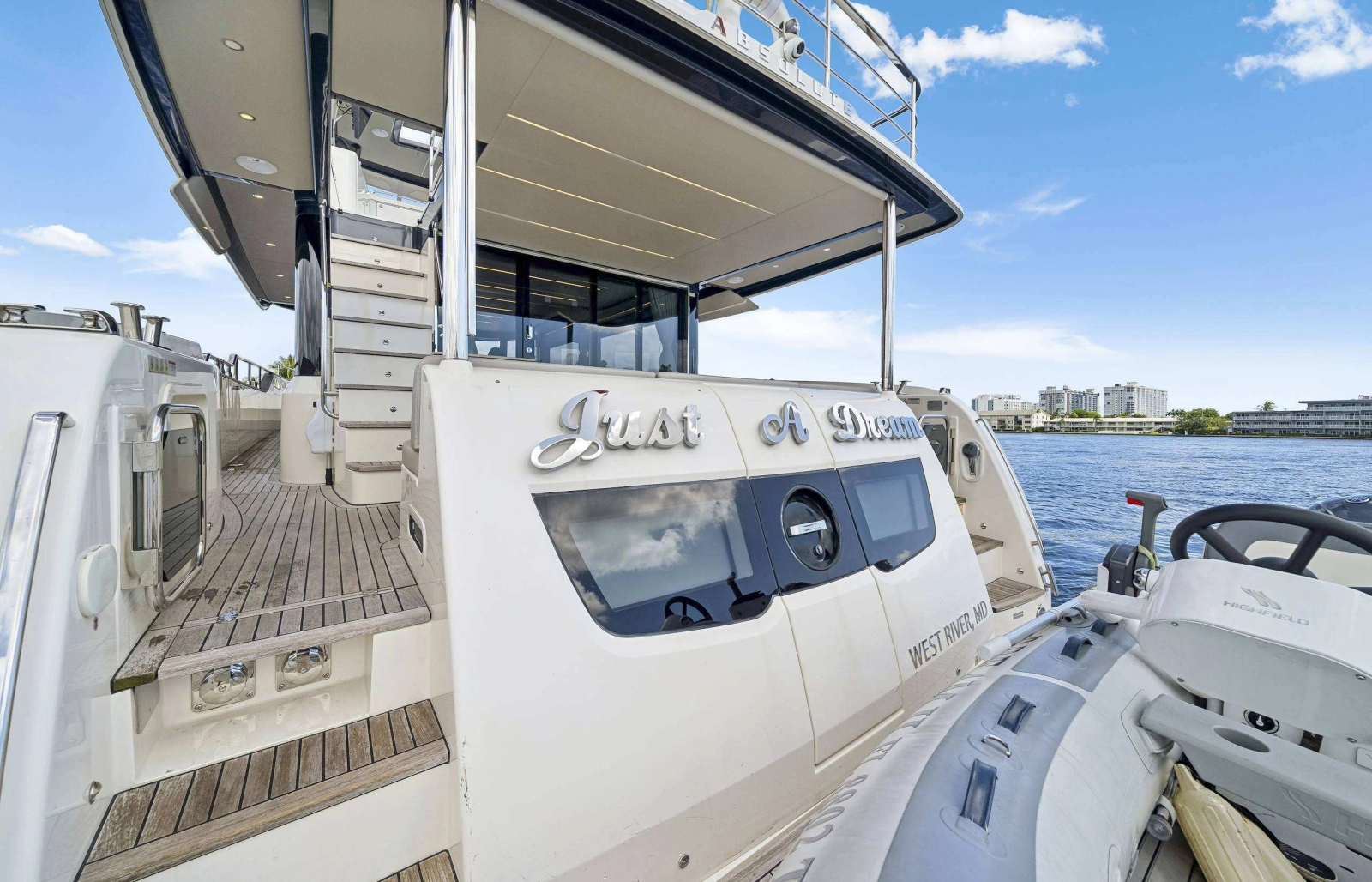 2022 Absolute Navetta 58