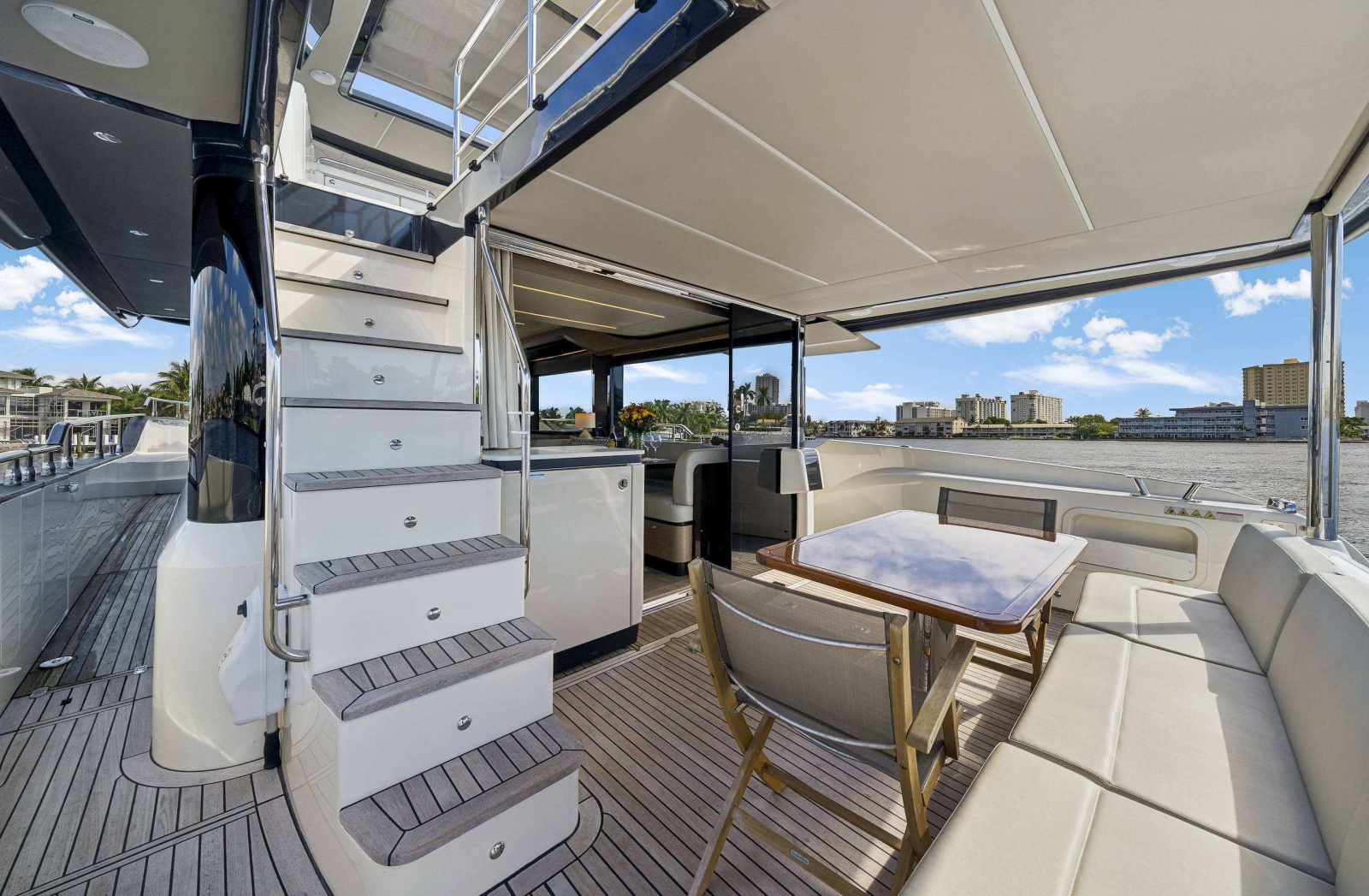 2022 Absolute Navetta 58