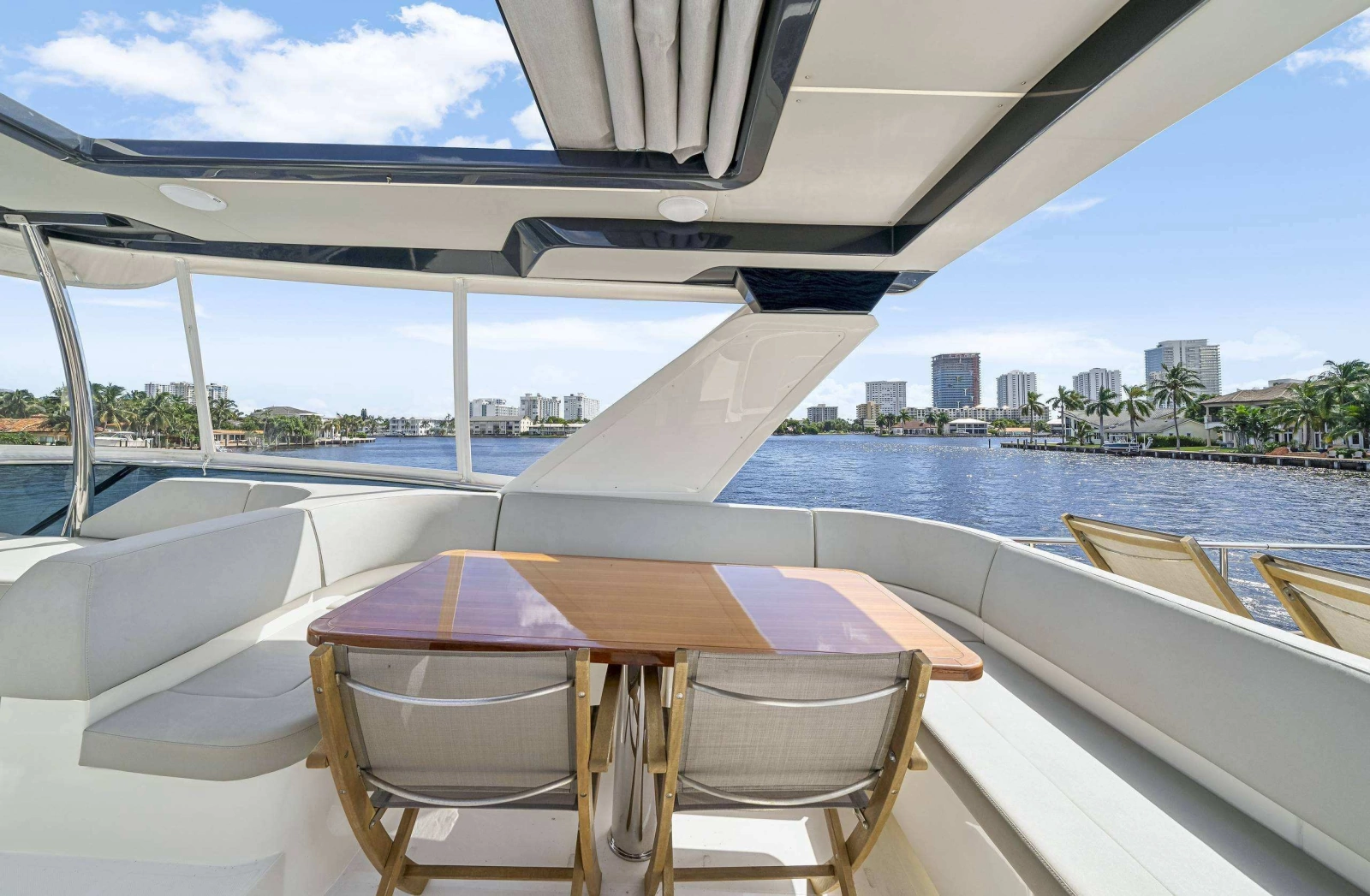 2022 Absolute Navetta 58