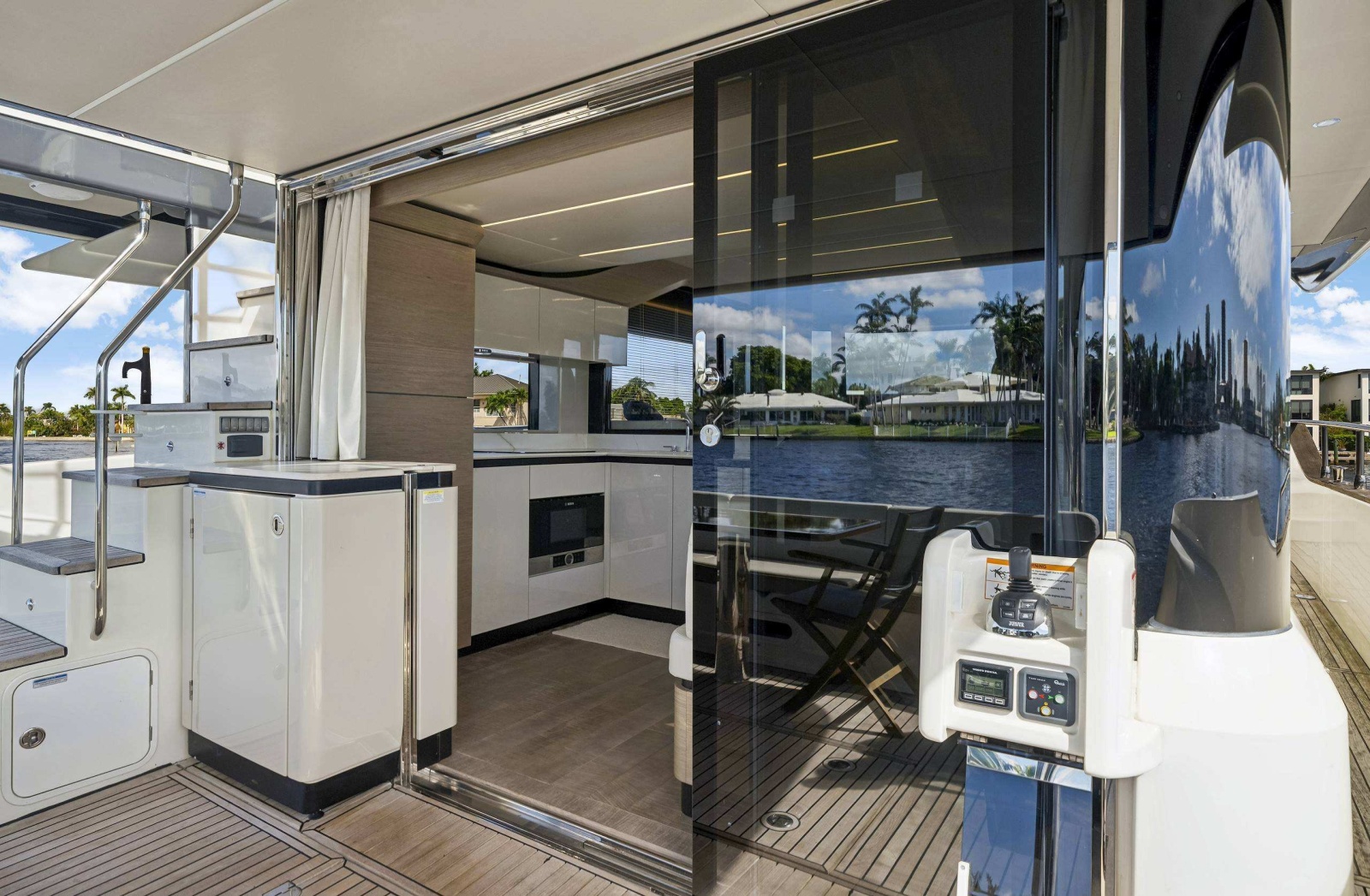 2022 Absolute Navetta 58
