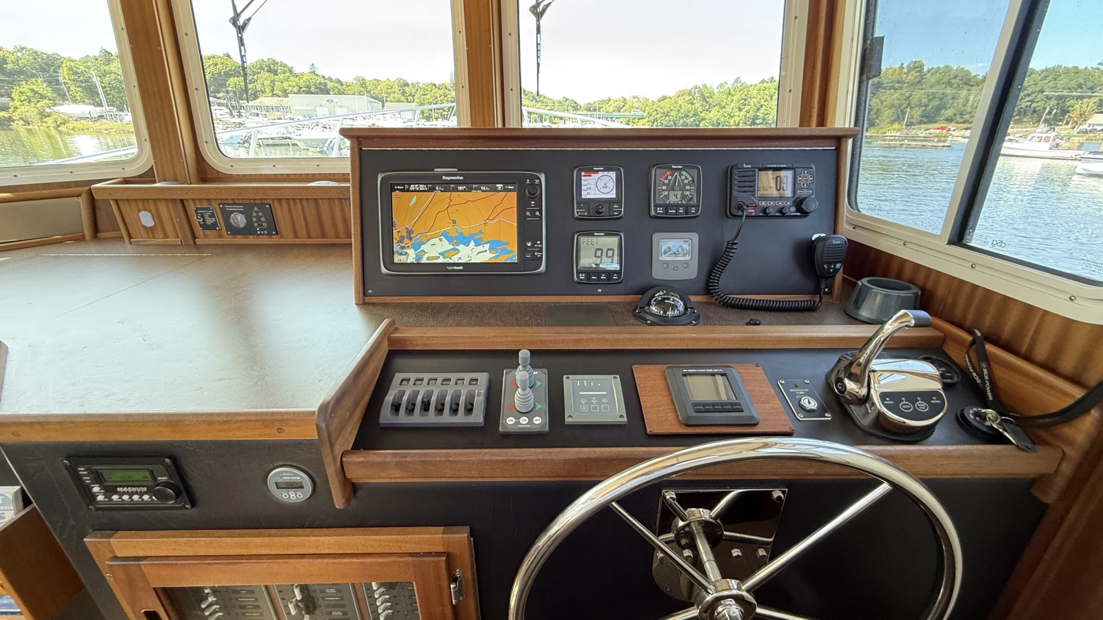 2012 American Tug 