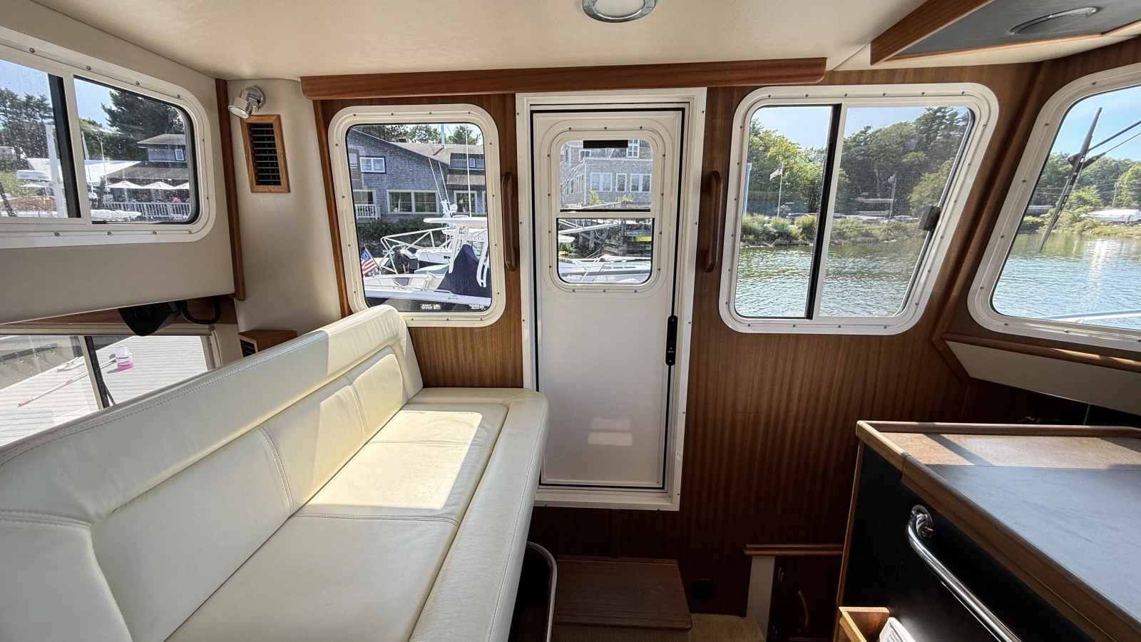 2012 American Tug 