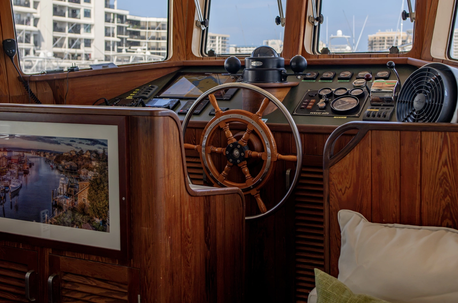 1993 Holland 50 Custom Trawler