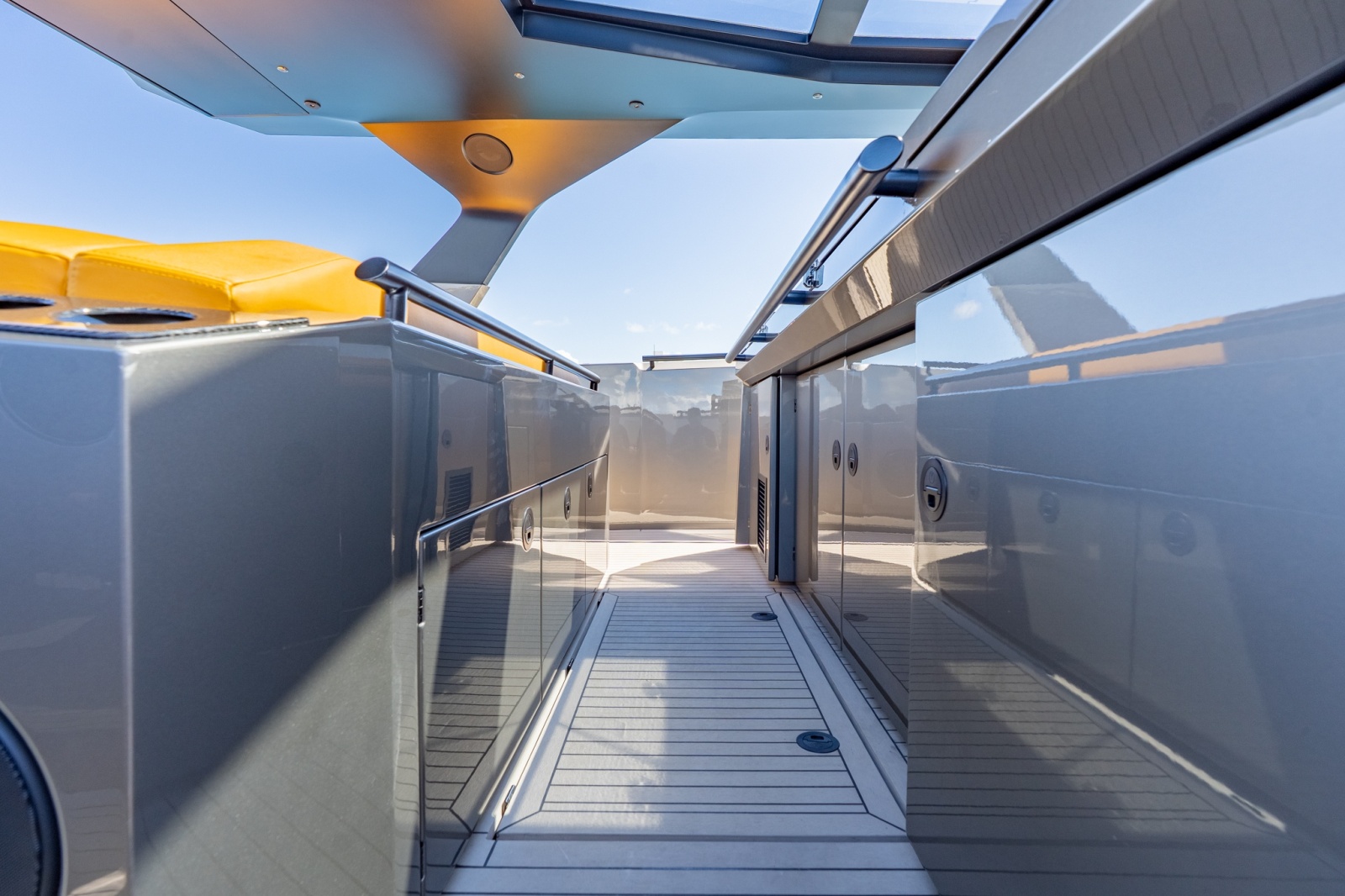 2026 Vanquish Yachts 55 Veloce