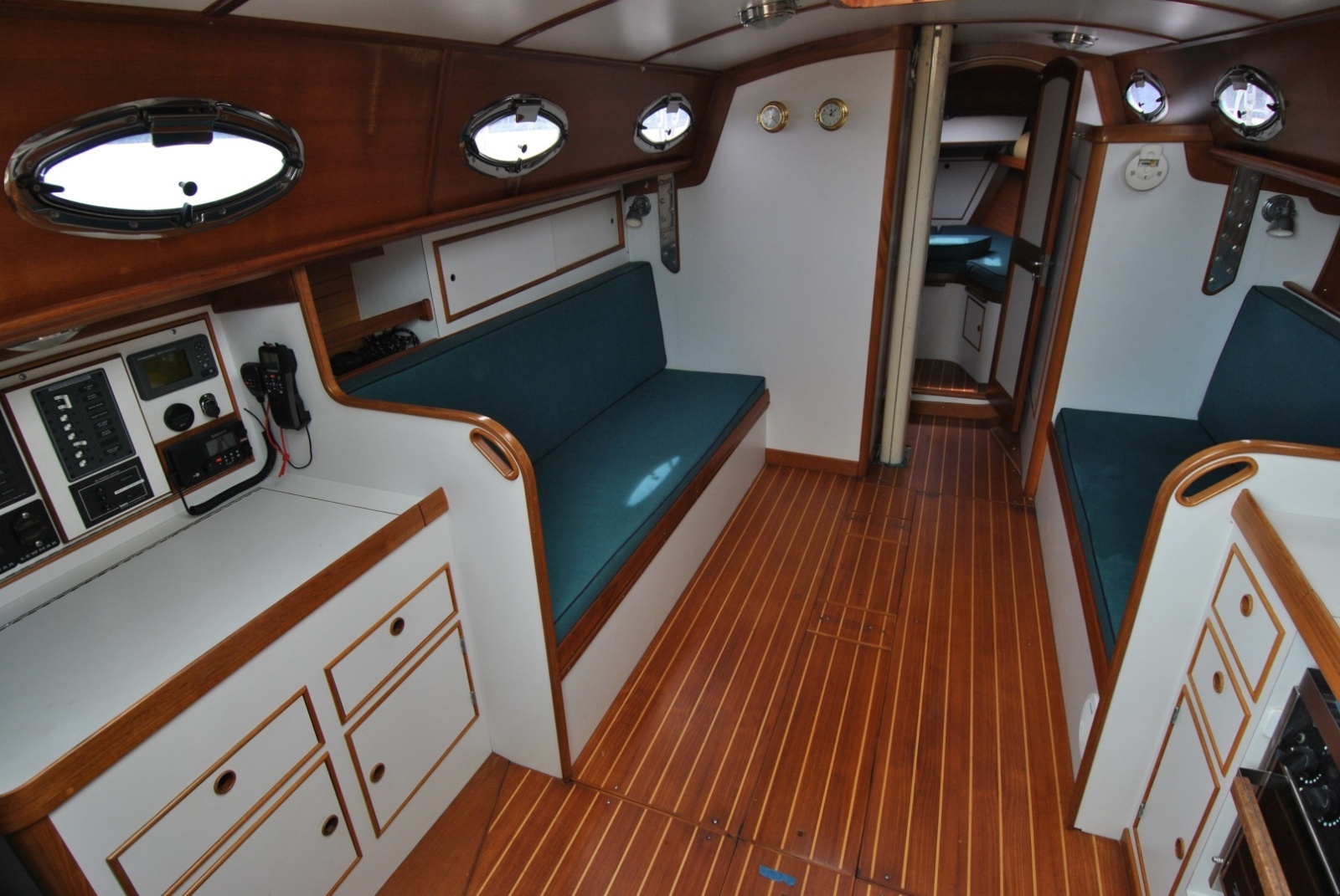 Salon Starboard